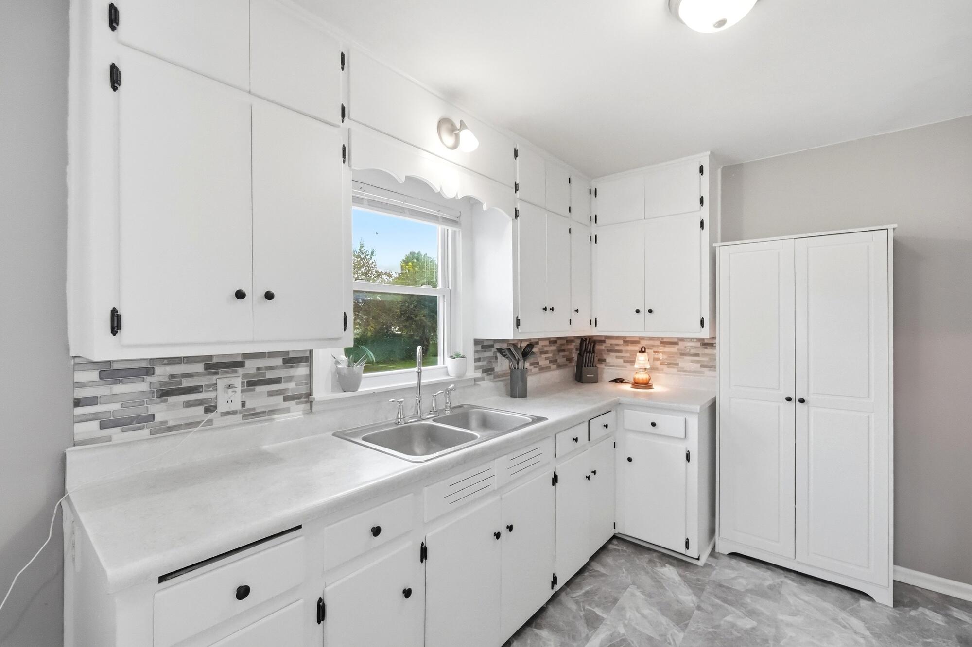 37 Elmwood, Troy, Ohio 45373