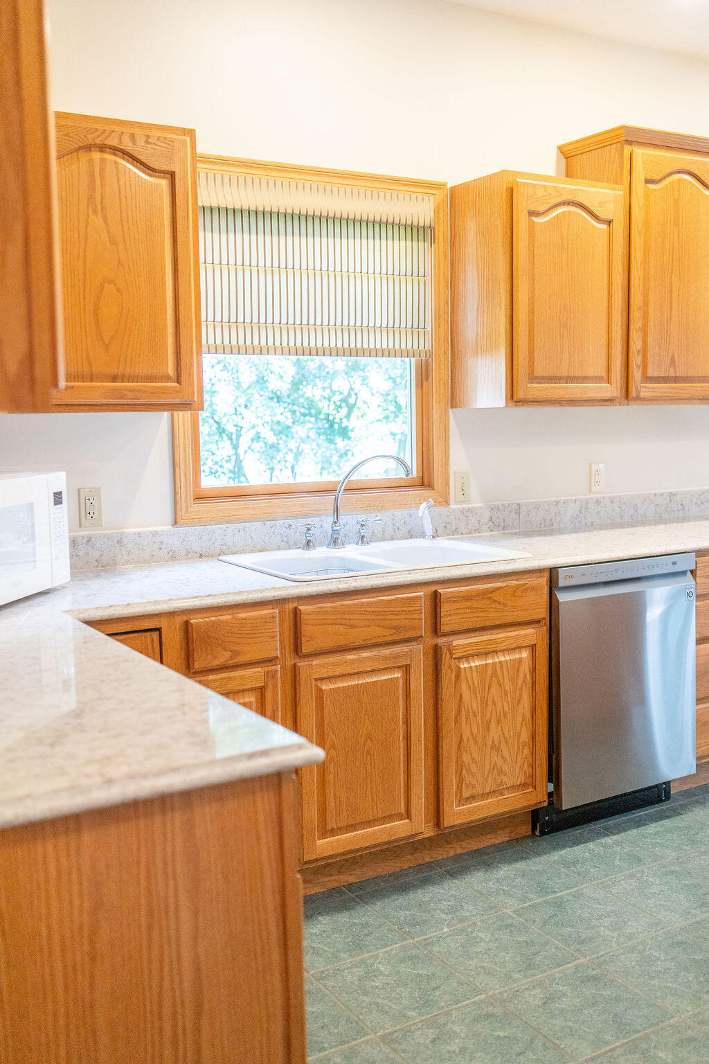 213 Peridot, Anna, Ohio 45302