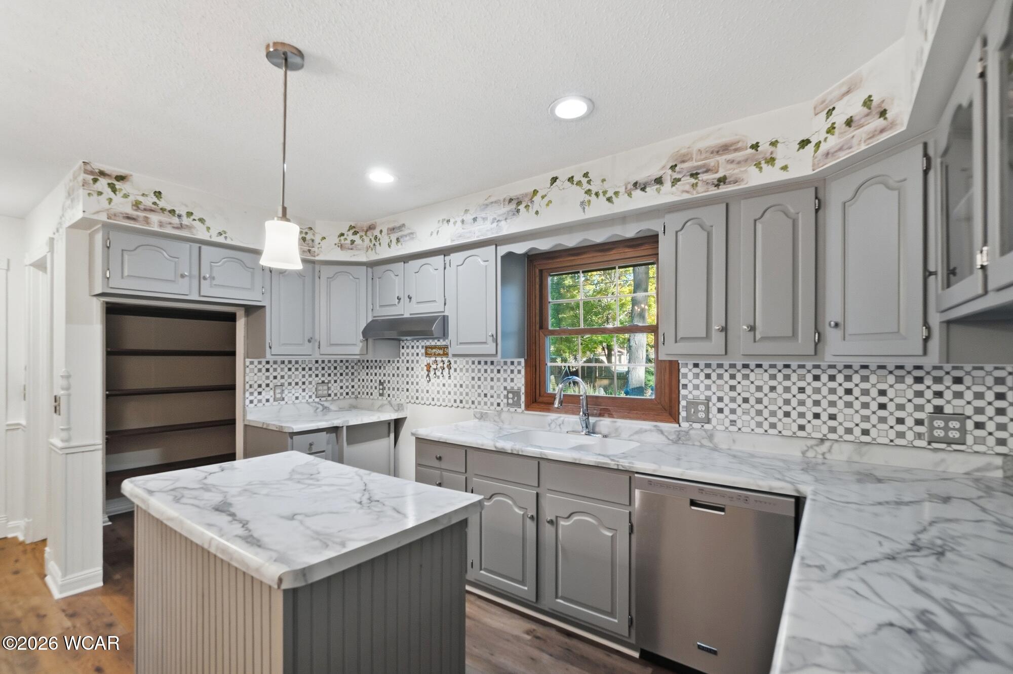 1592 Northbrook Drive, Lima, Ohio