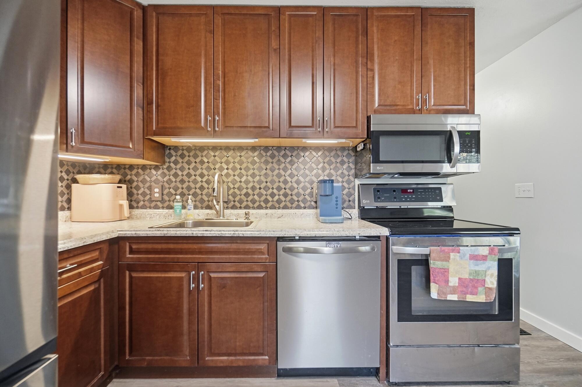 3255 Erter, Springfield, Ohio 45503