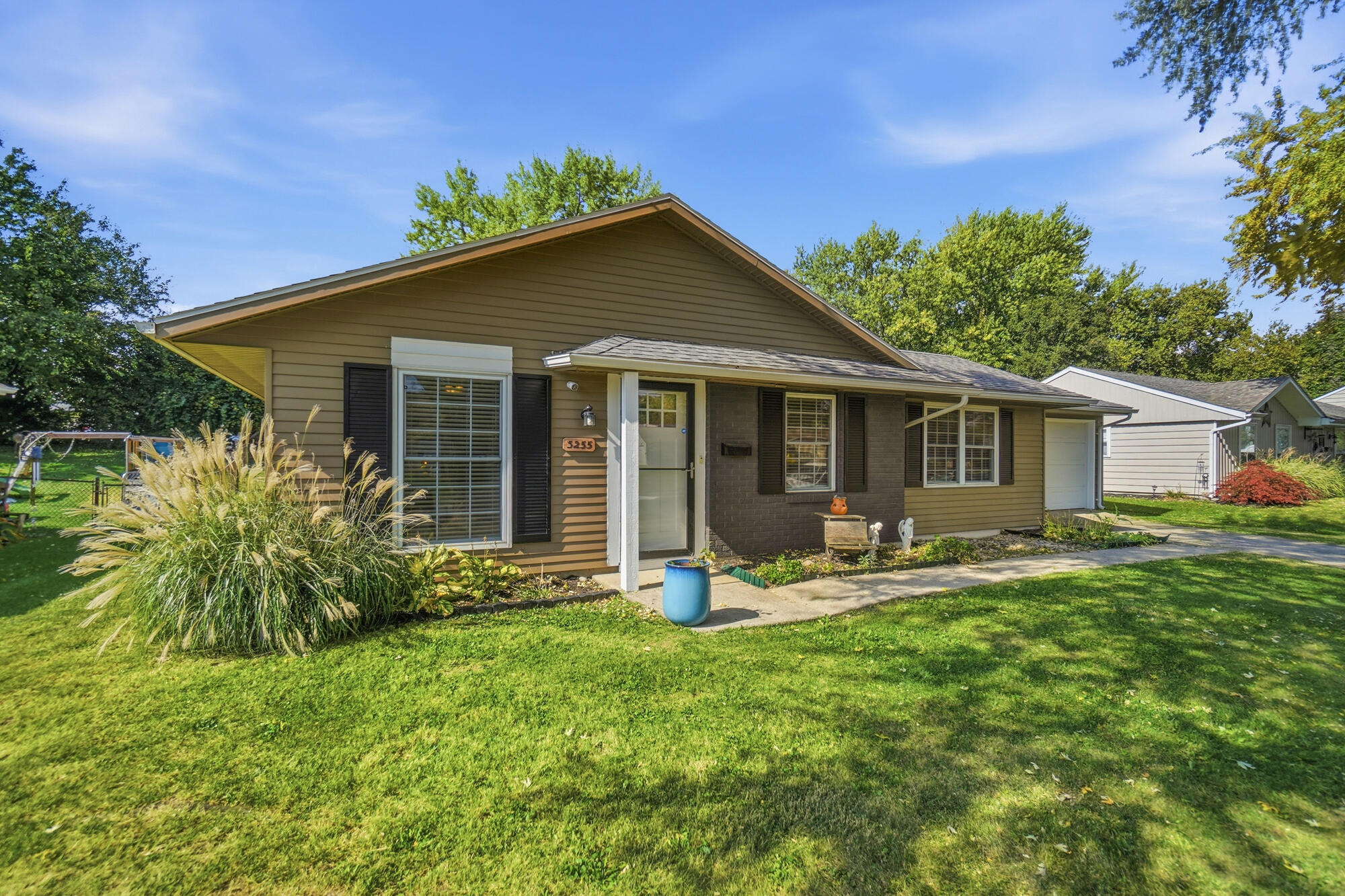 3255 Erter, Springfield, Ohio 45503