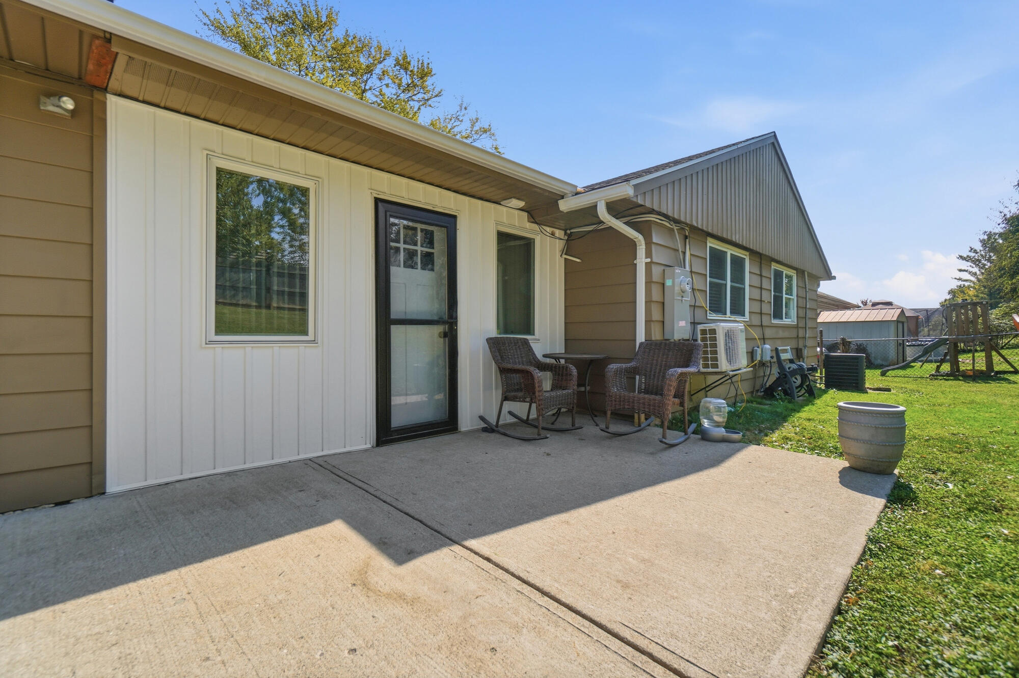 3255 Erter, Springfield, Ohio 45503