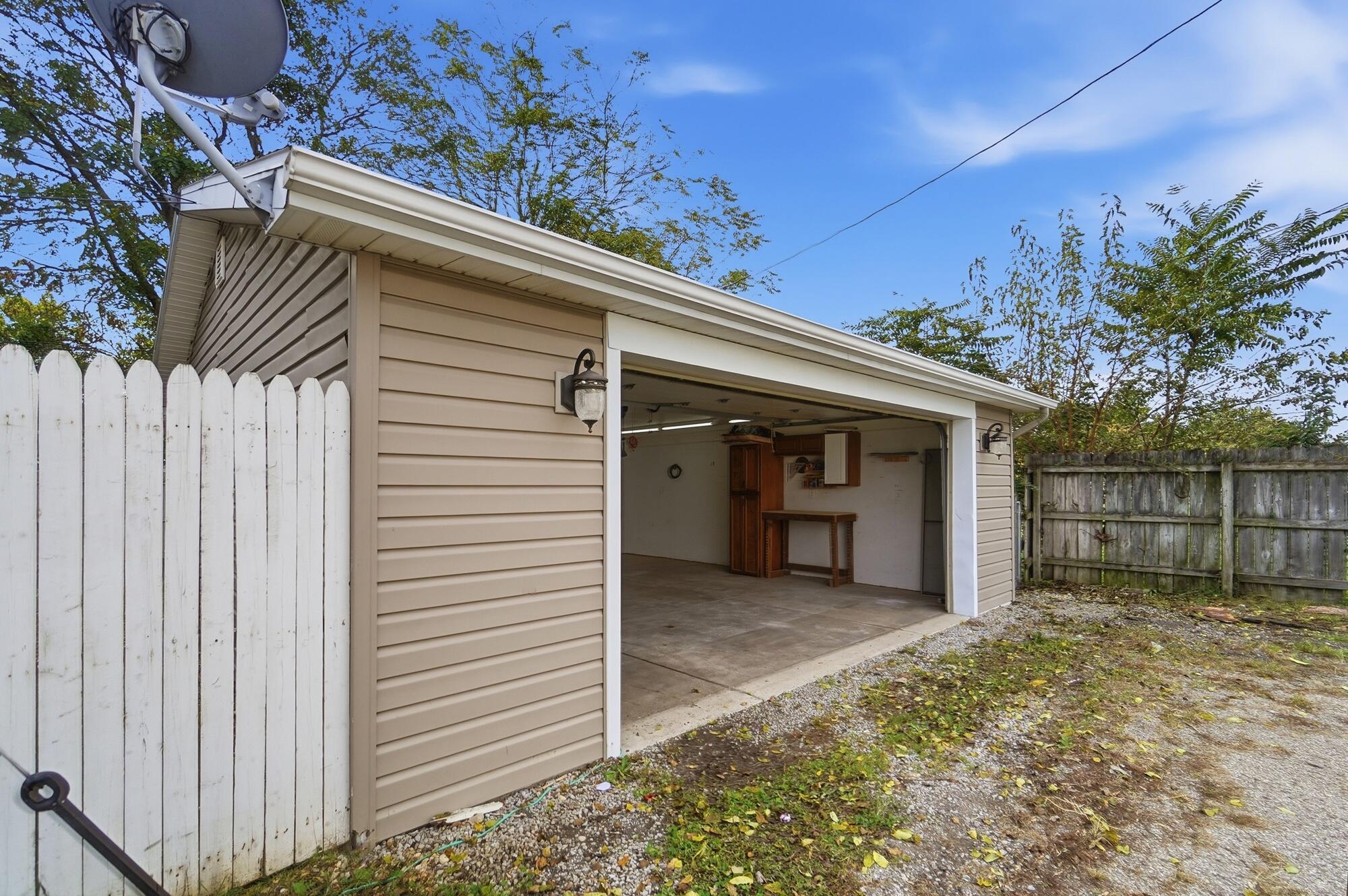 606 College, Piqua, Ohio 45356