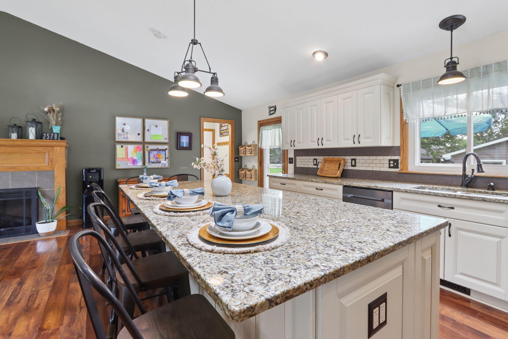 2579 Karok, London, Ohio 43140