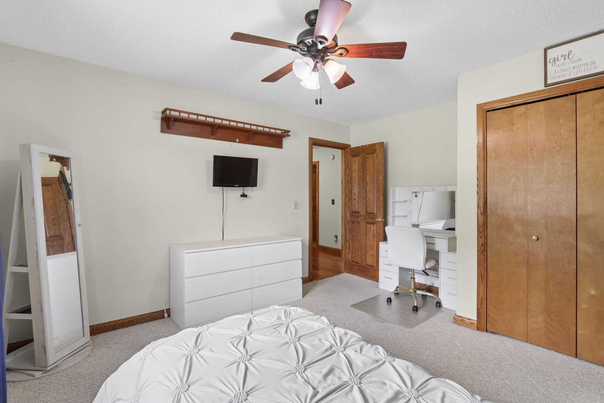 2579 Karok, London, Ohio 43140