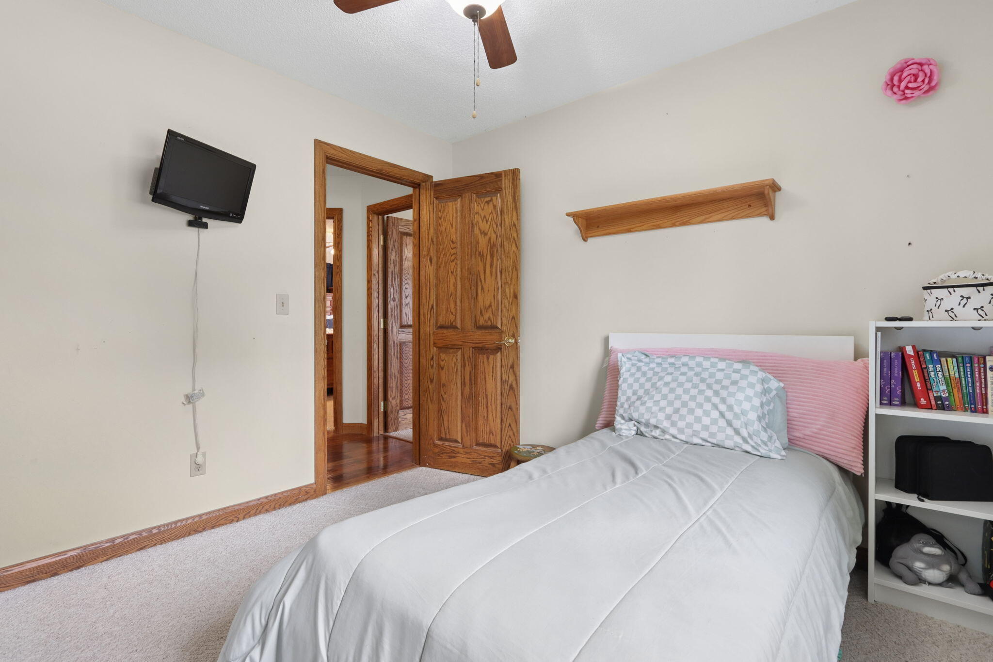 2579 Karok, London, Ohio 43140