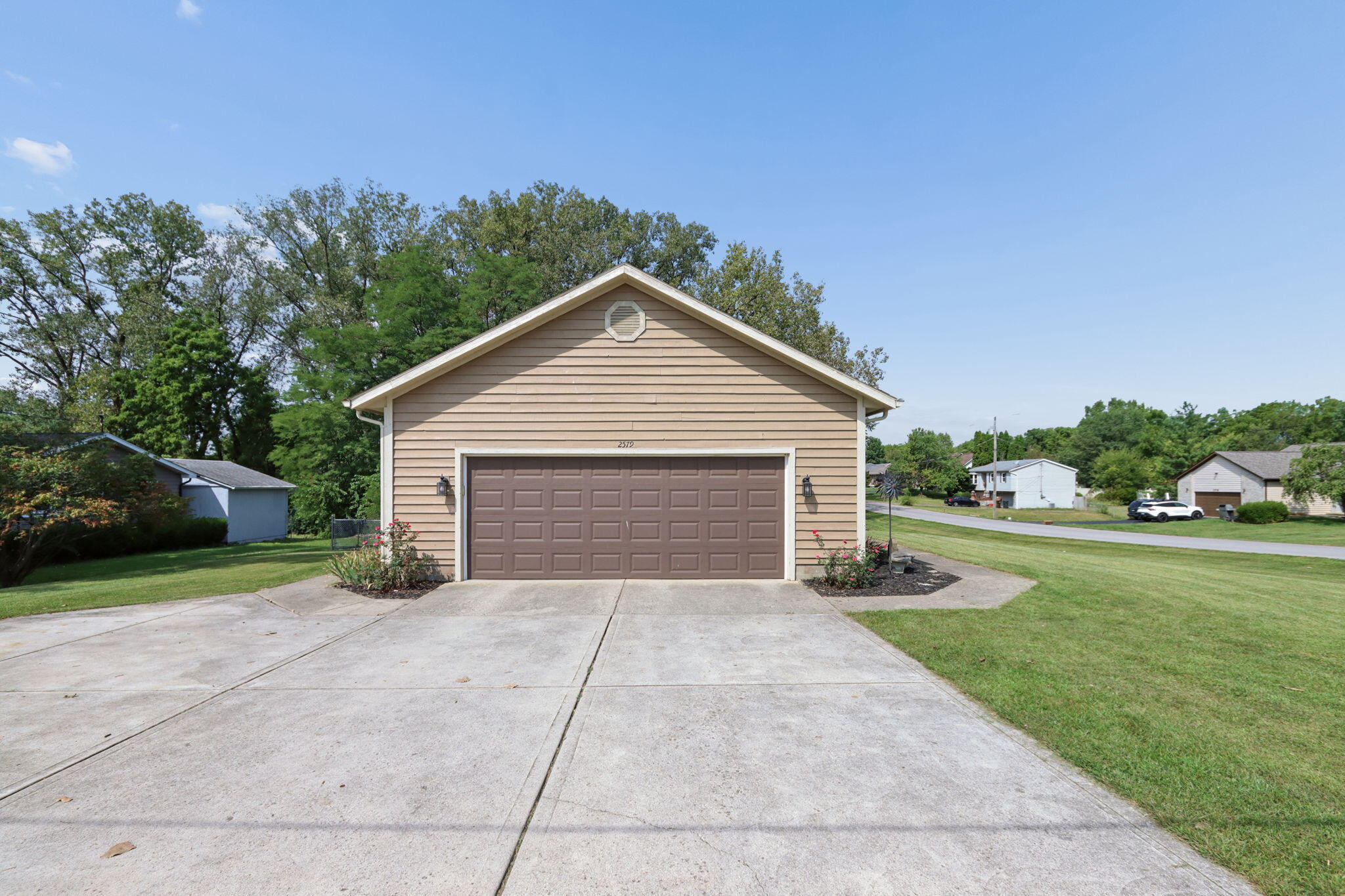 2579 Karok, London, Ohio 43140