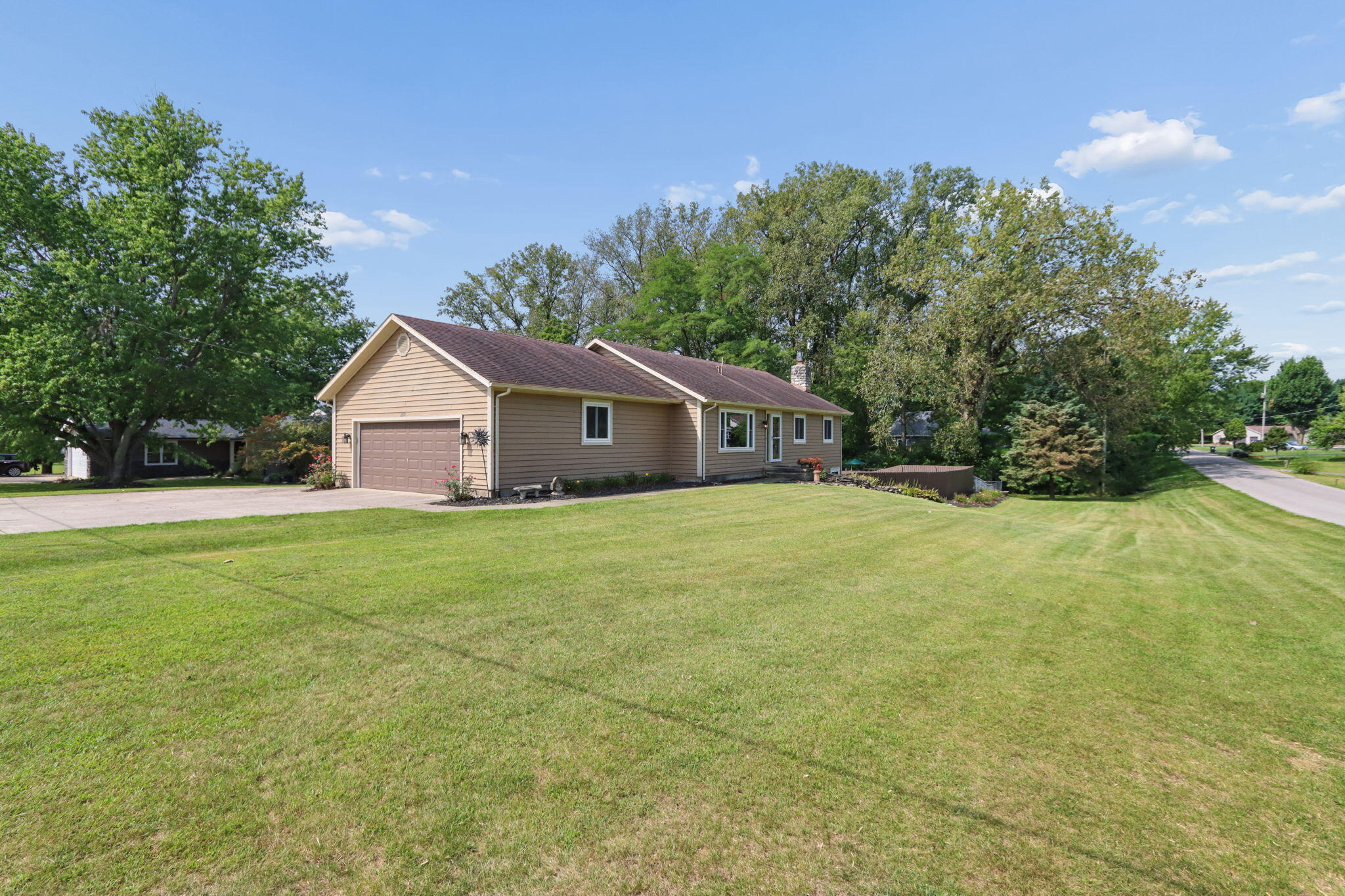 2579 Karok, London, Ohio 43140