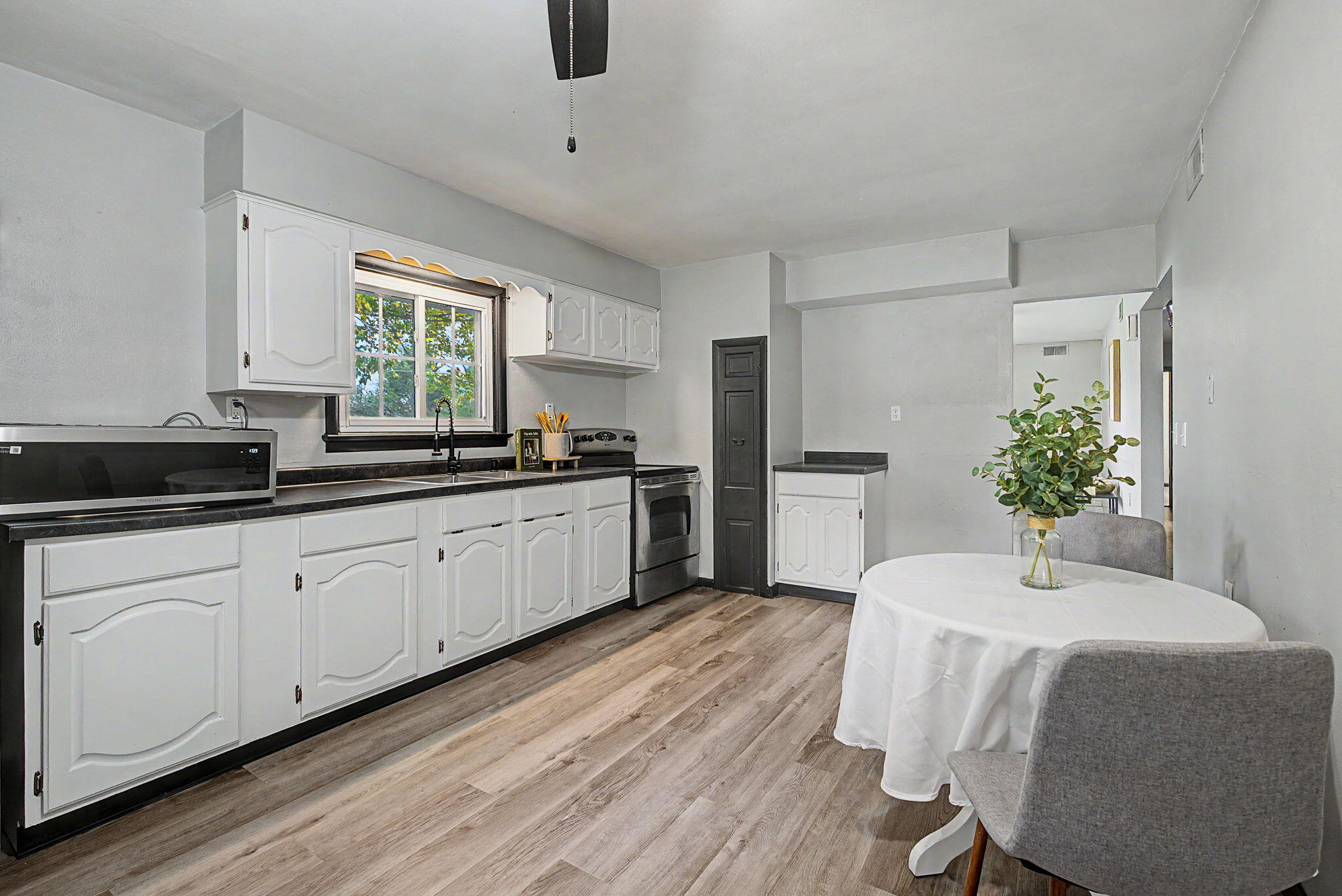 3842 Fairfield, Springfield, Ohio 45502