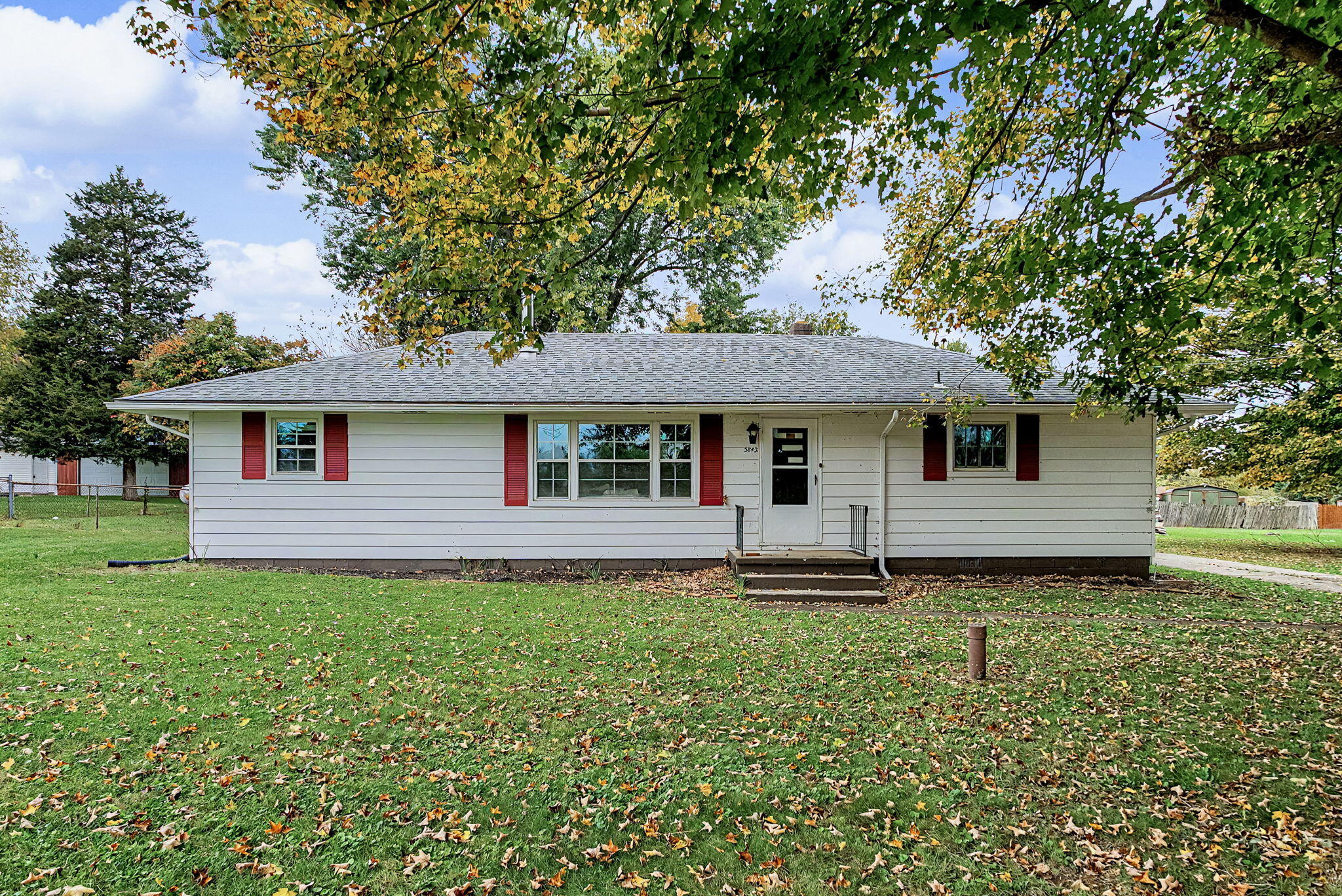 3842 Fairfield, Springfield, Ohio 45502