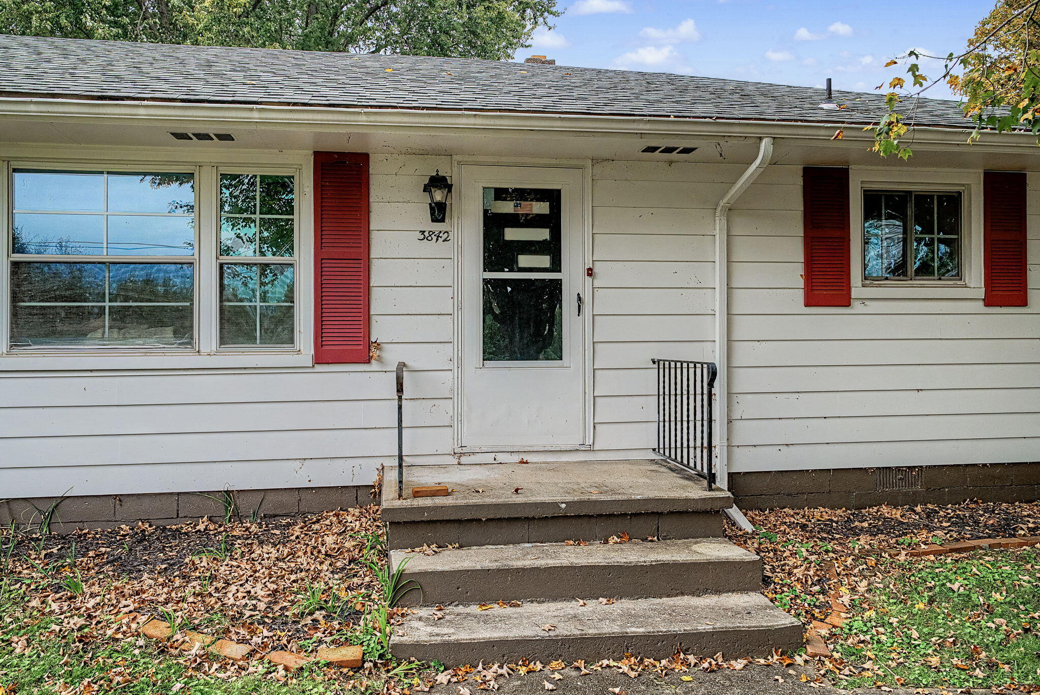3842 Fairfield, Springfield, Ohio 45502