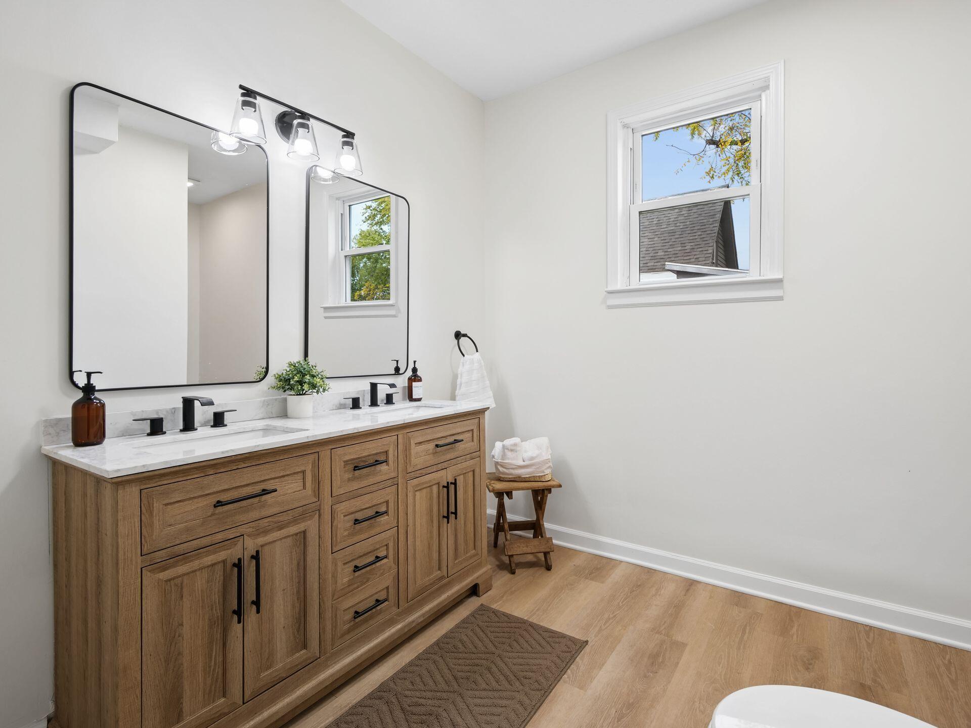 202 Pike, Anna, Ohio 45302