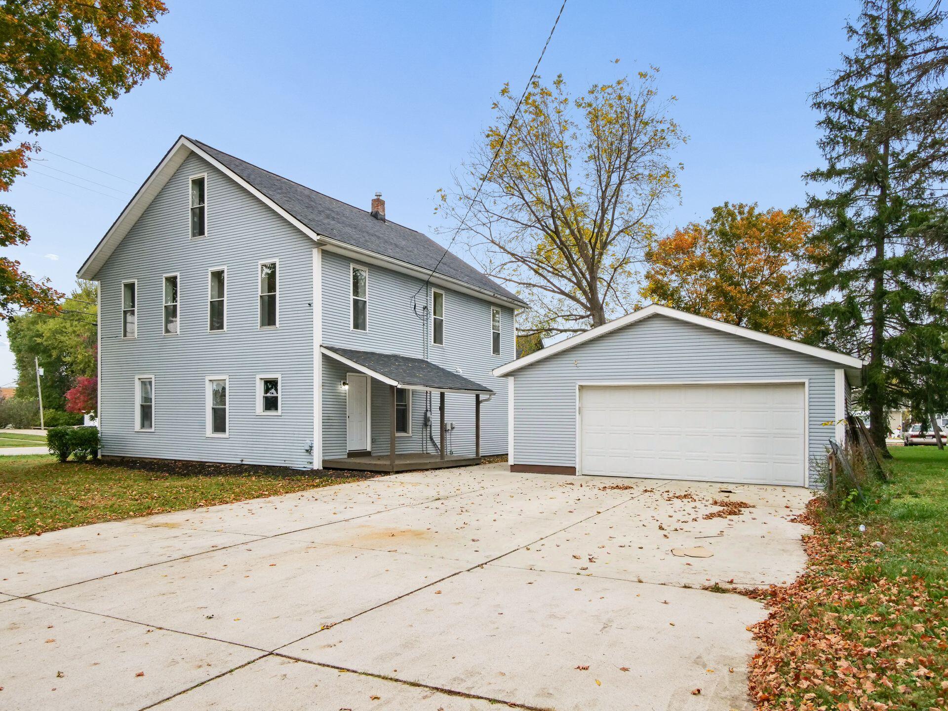202 Pike, Anna, Ohio 45302