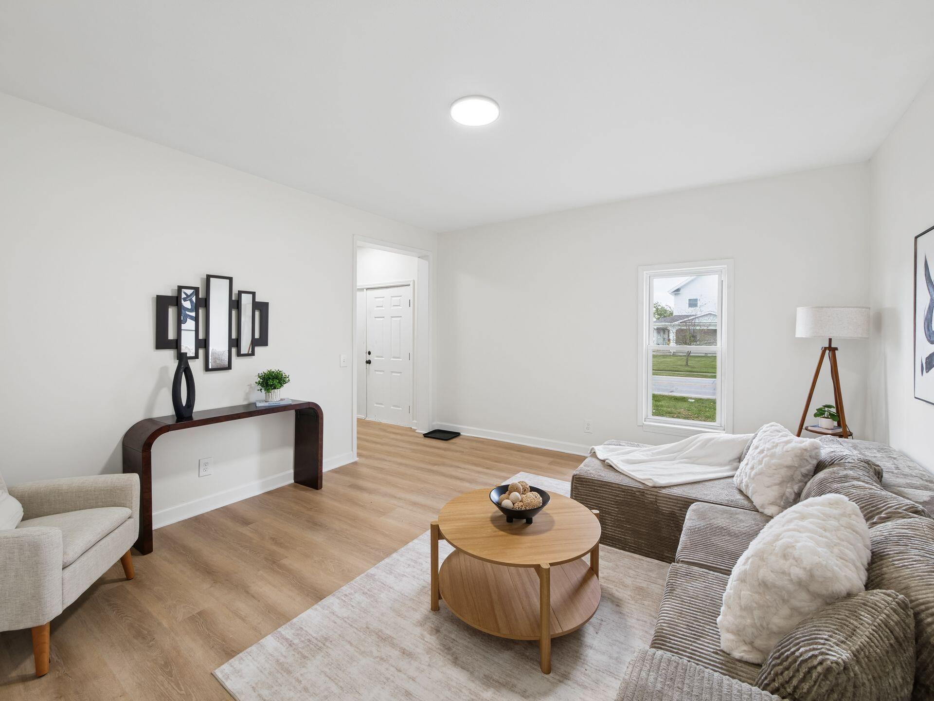 202 Pike, Anna, Ohio 45302