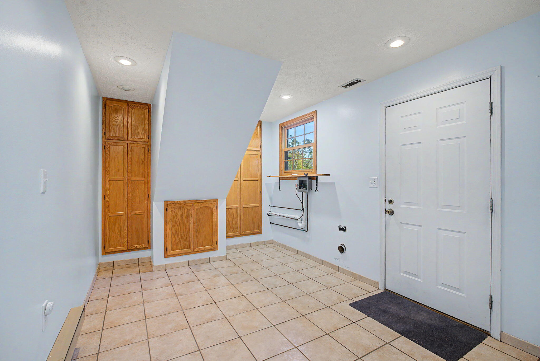 8145 Palmer, New Carlisle, Ohio 45344