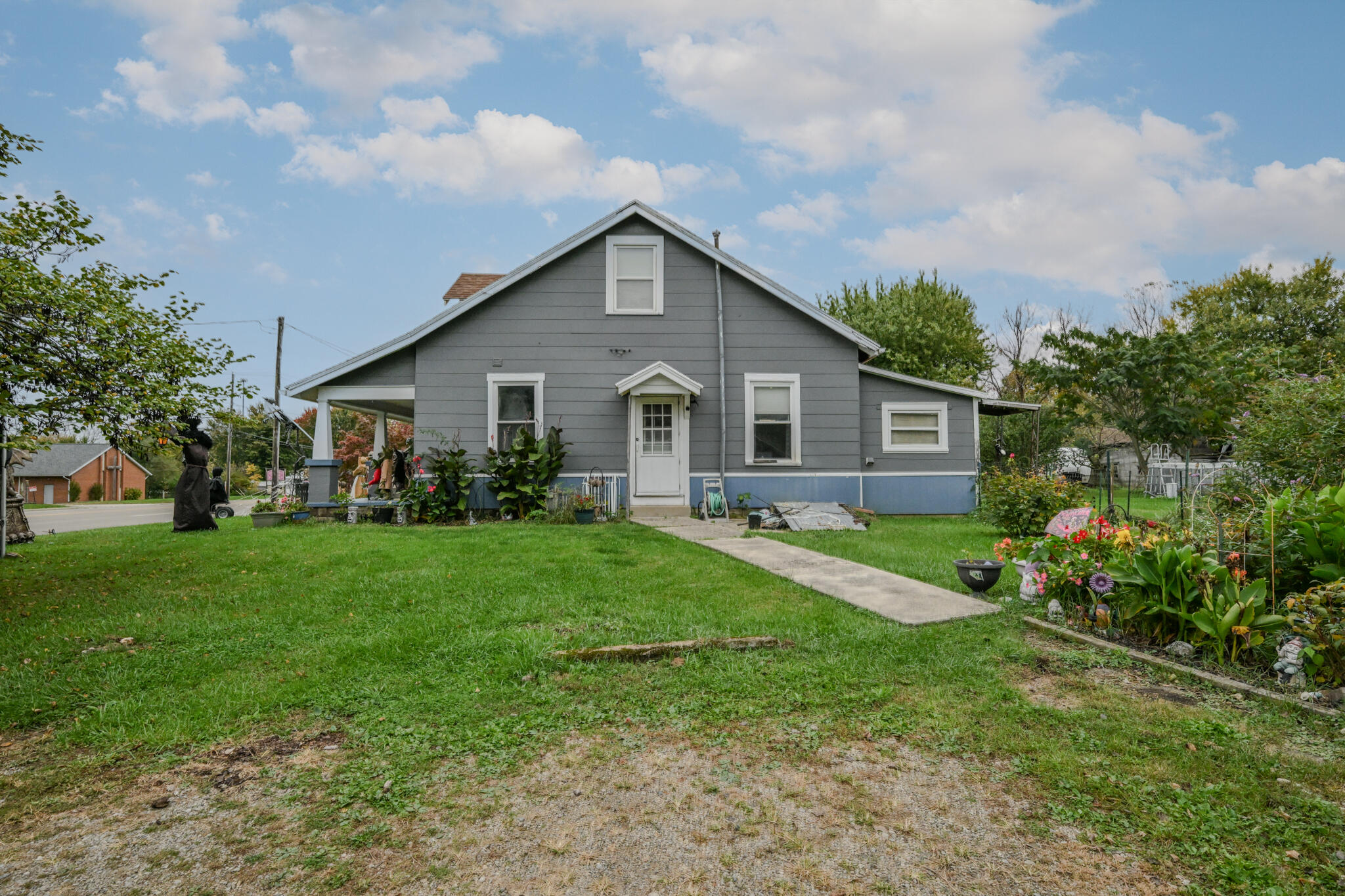 2401 Home, Springfield, Ohio 45503