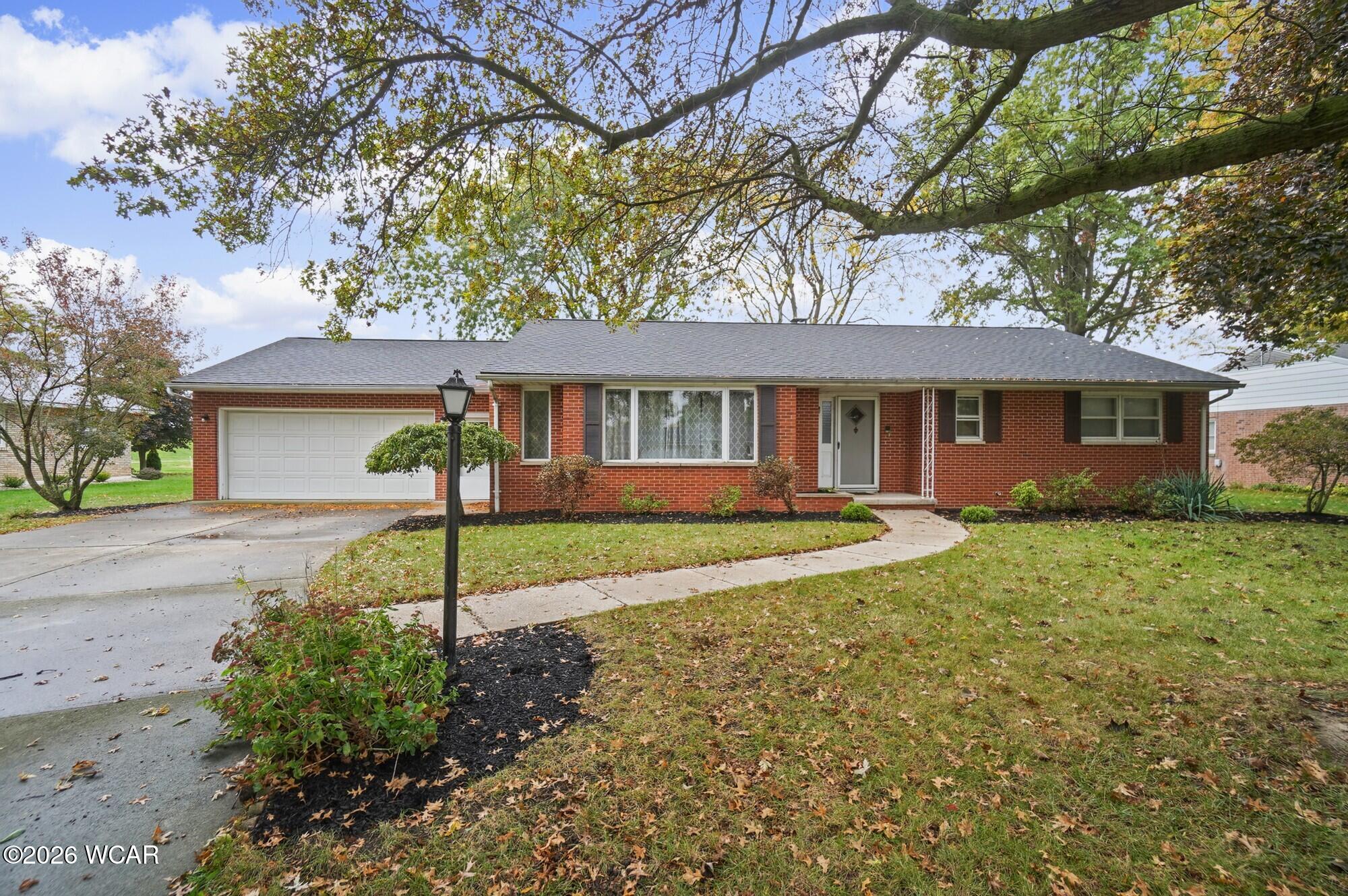 903 Country Club Drive, Fostoria, Ohio