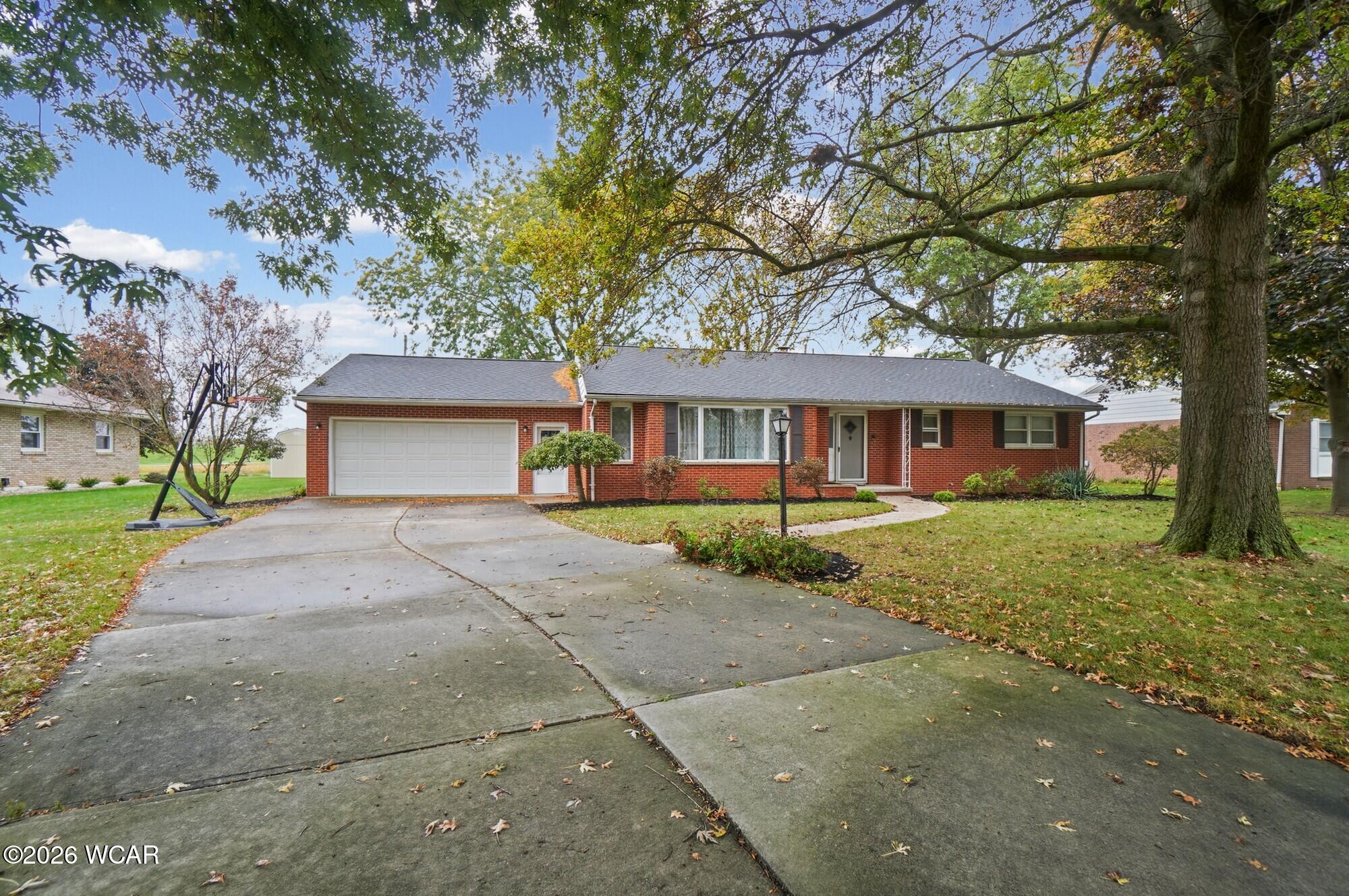 903 Country Club Drive, Fostoria, Ohio