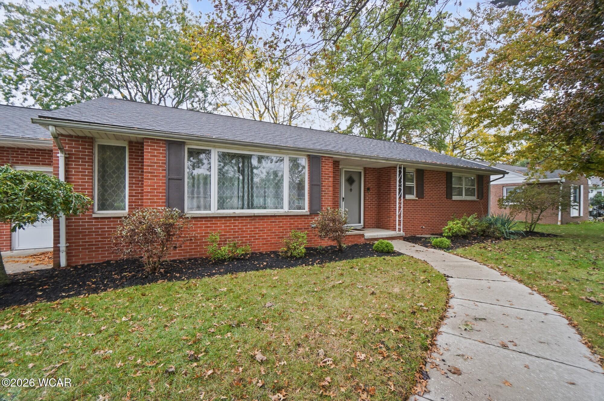 903 Country Club Drive, Fostoria, Ohio
