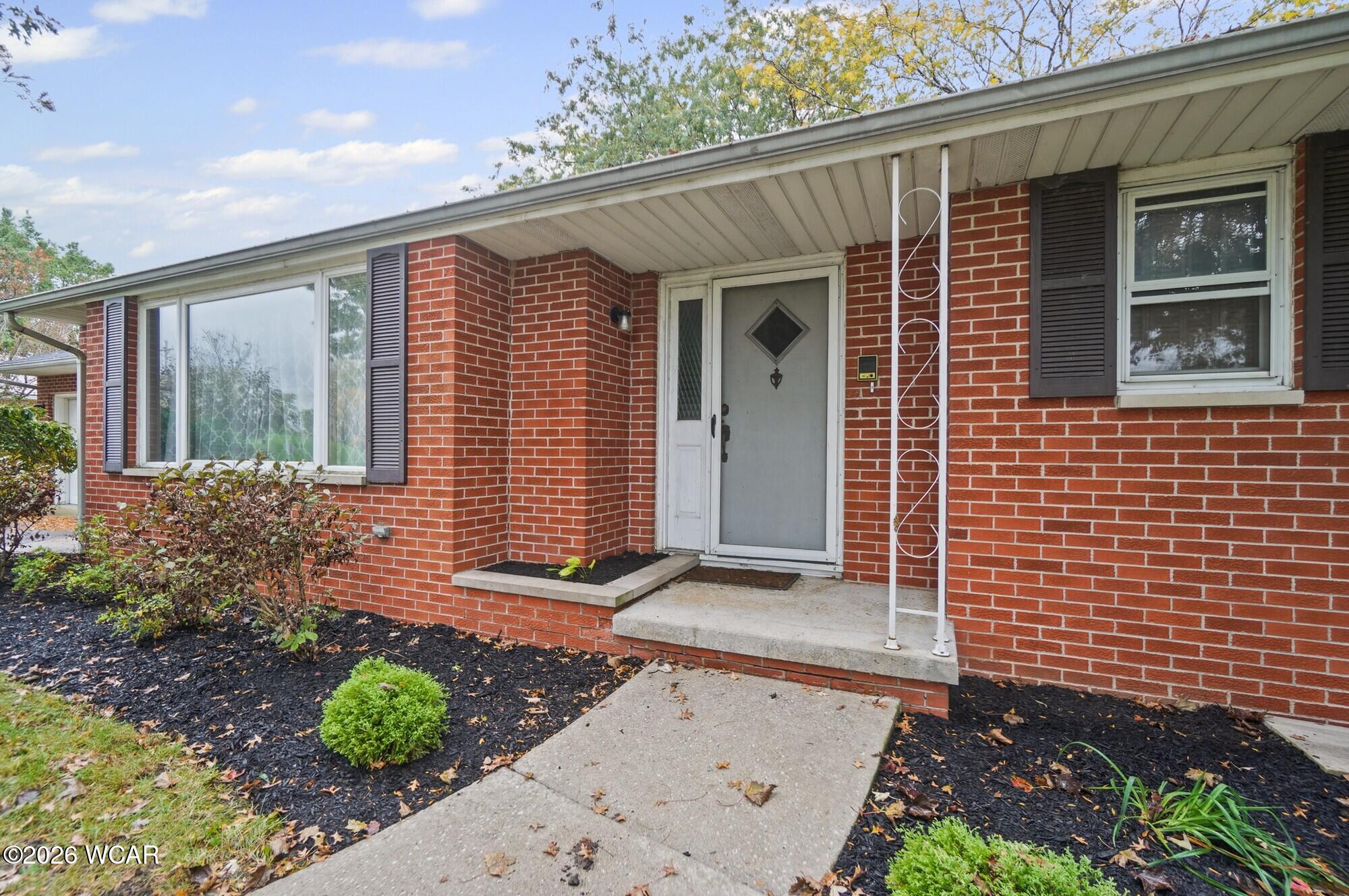 903 Country Club Drive, Fostoria, Ohio