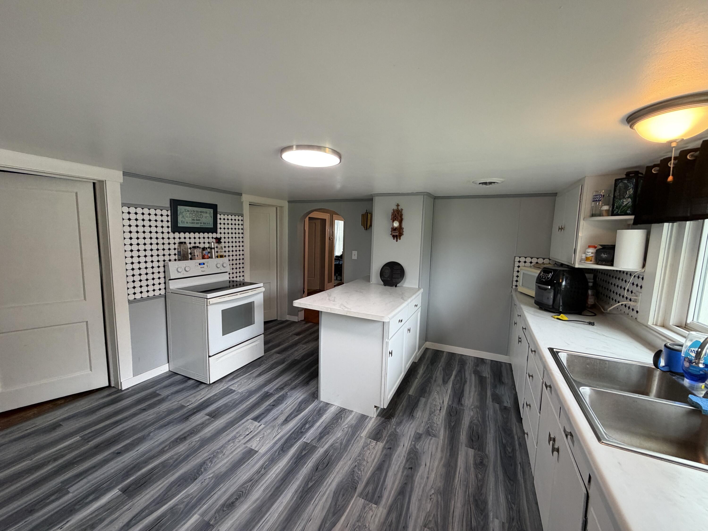 8855 US 36, Conover, Ohio 45317