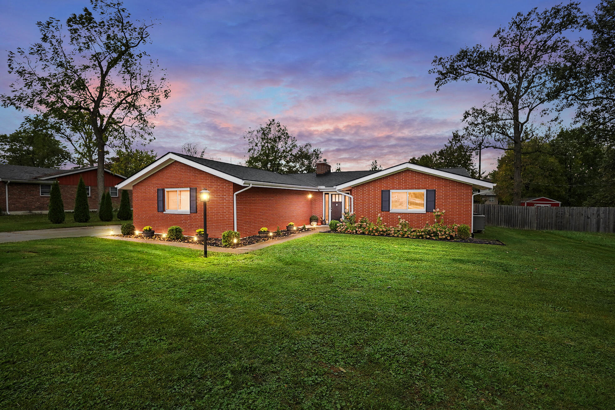 2369 Pine Knott, Dayton, Ohio 45431