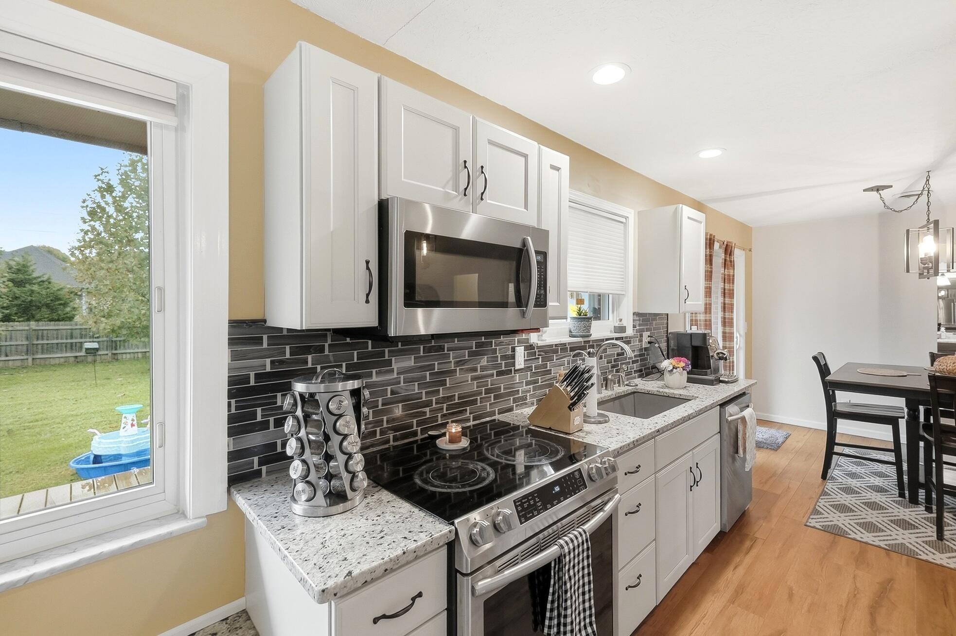 2369 Pine Knott, Dayton, Ohio 45431