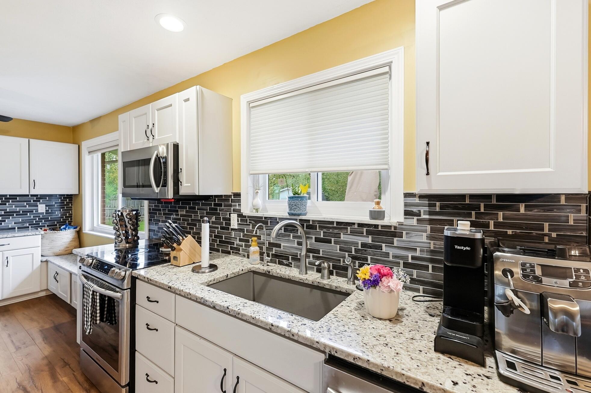 2369 Pine Knott, Dayton, Ohio 45431
