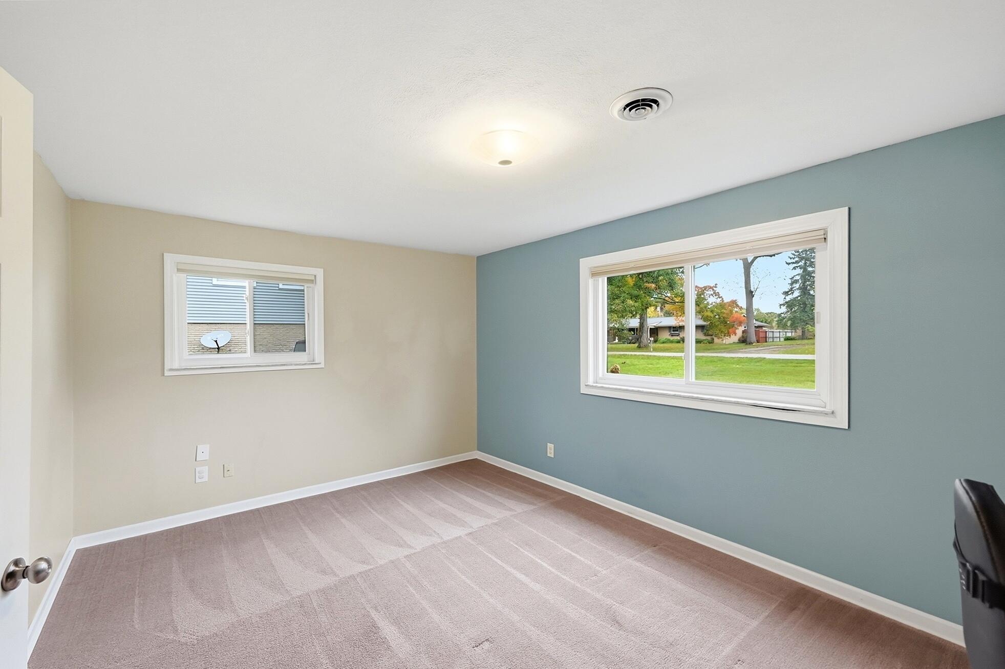 2369 Pine Knott, Dayton, Ohio 45431