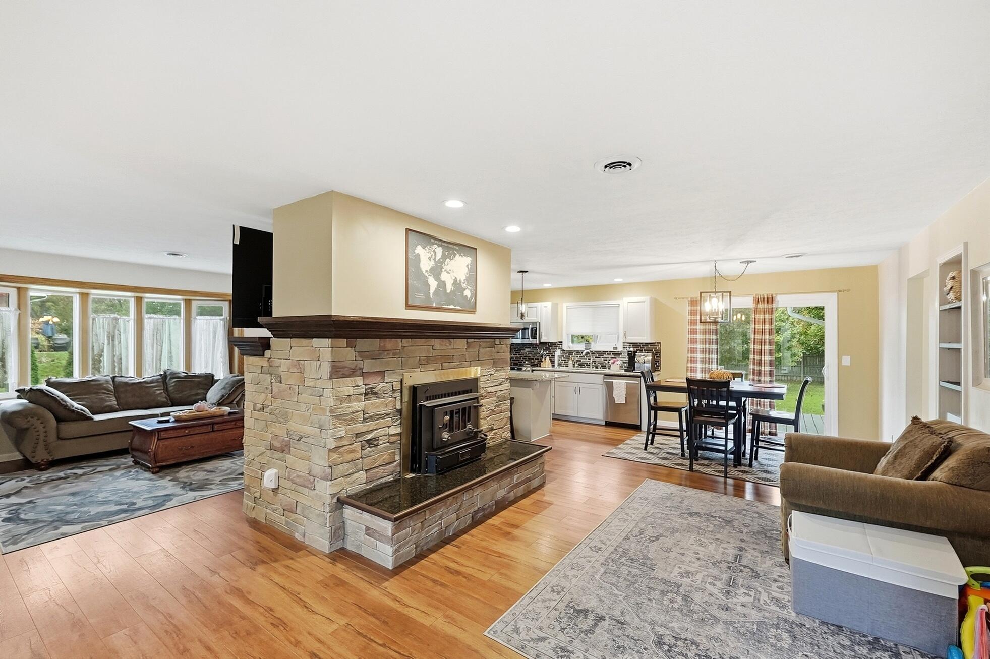 2369 Pine Knott, Dayton, Ohio 45431