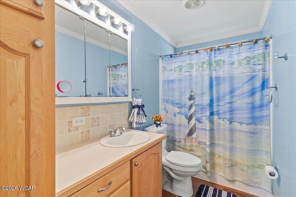 11213 Macalpine Way, Lakeview, Ohio