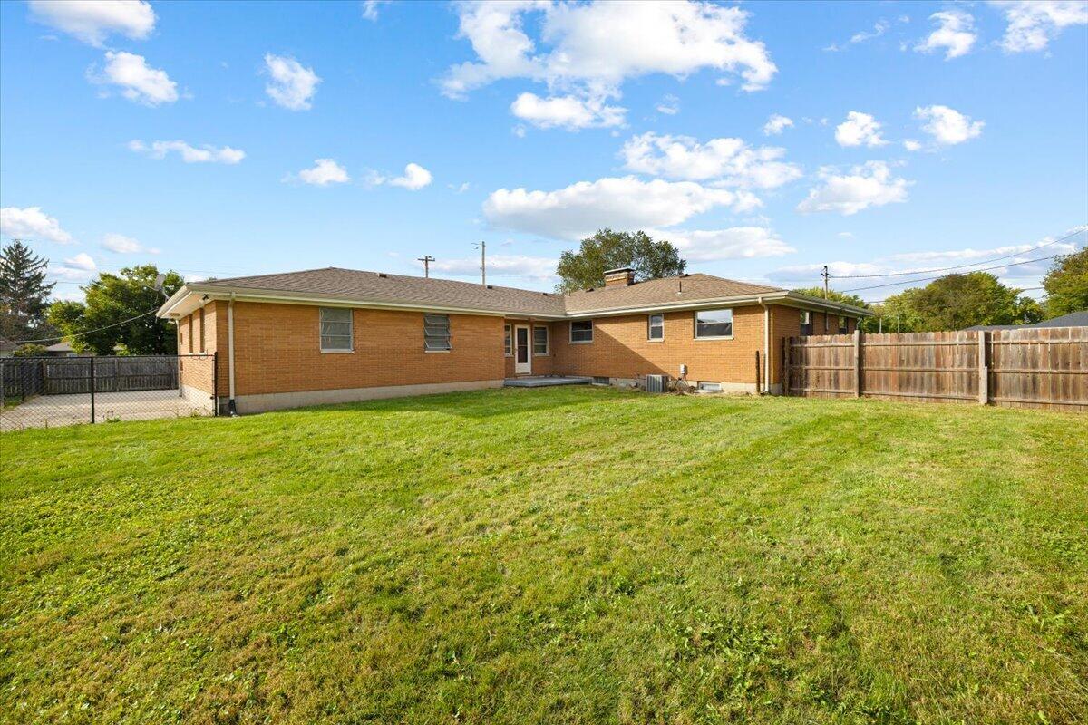 606 Lake, New Carlisle, Ohio 45344