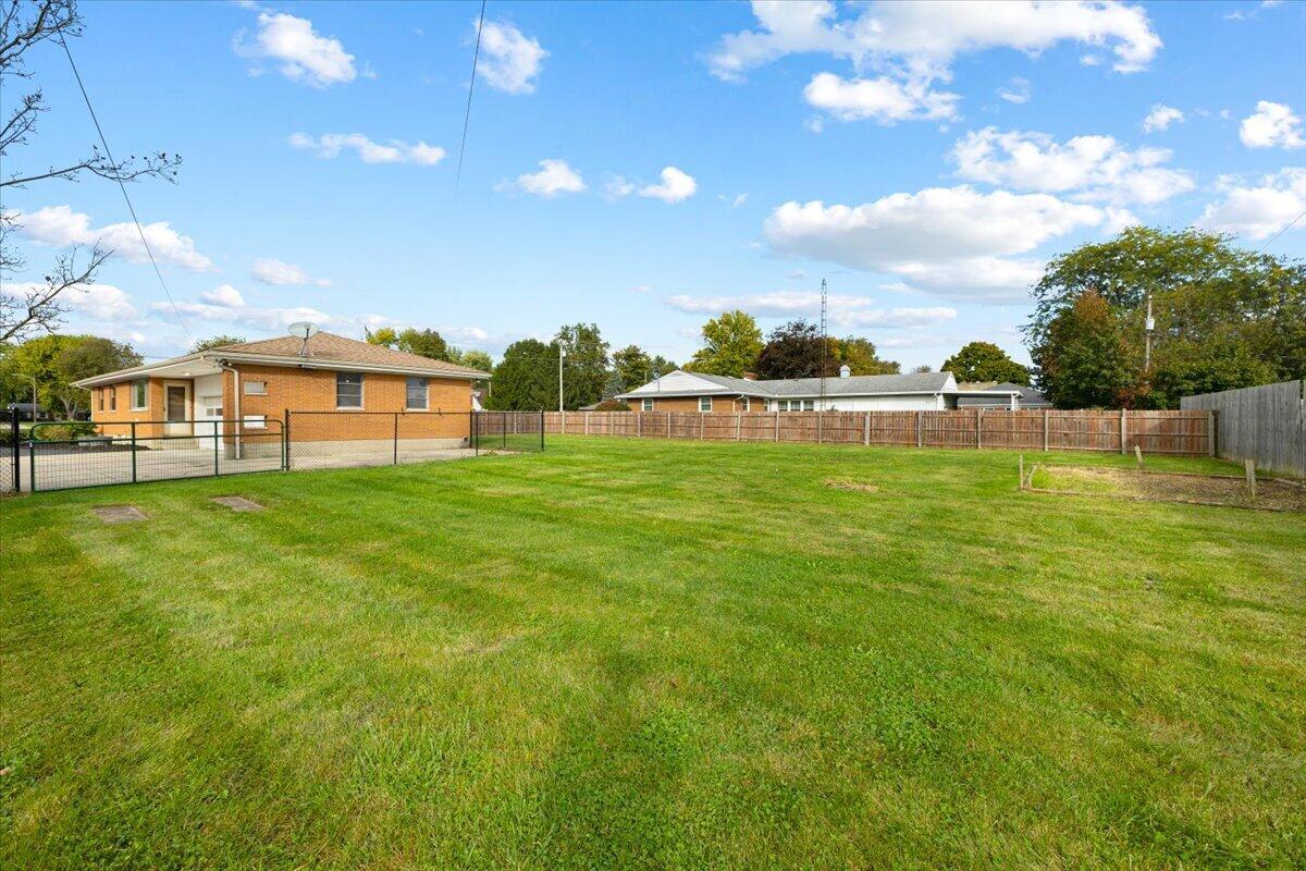 606 Lake, New Carlisle, Ohio 45344