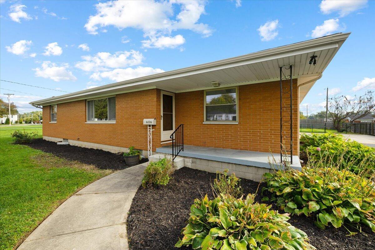606 Lake, New Carlisle, Ohio 45344
