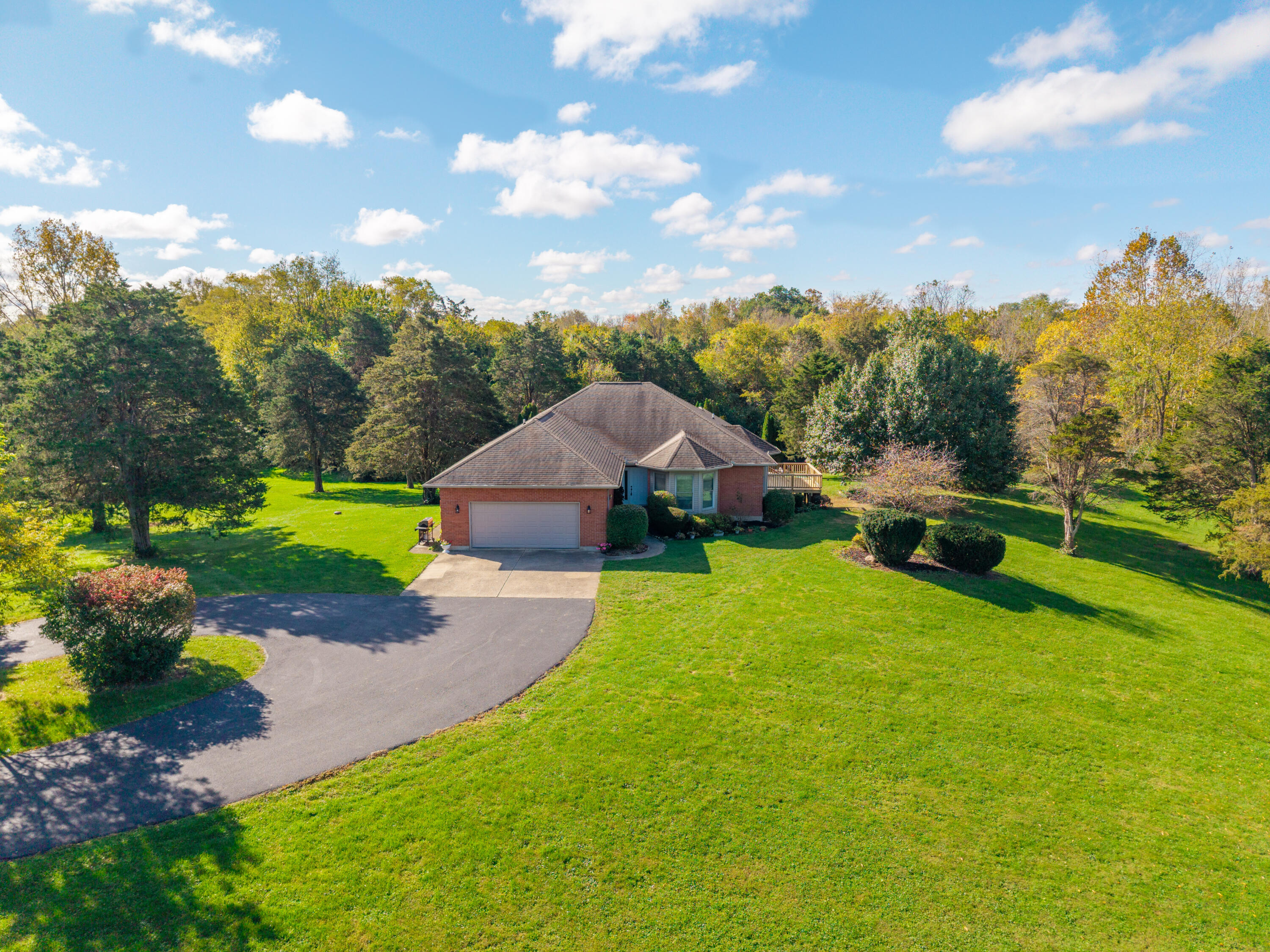 16610 Mason, Sidney, Ohio 45365