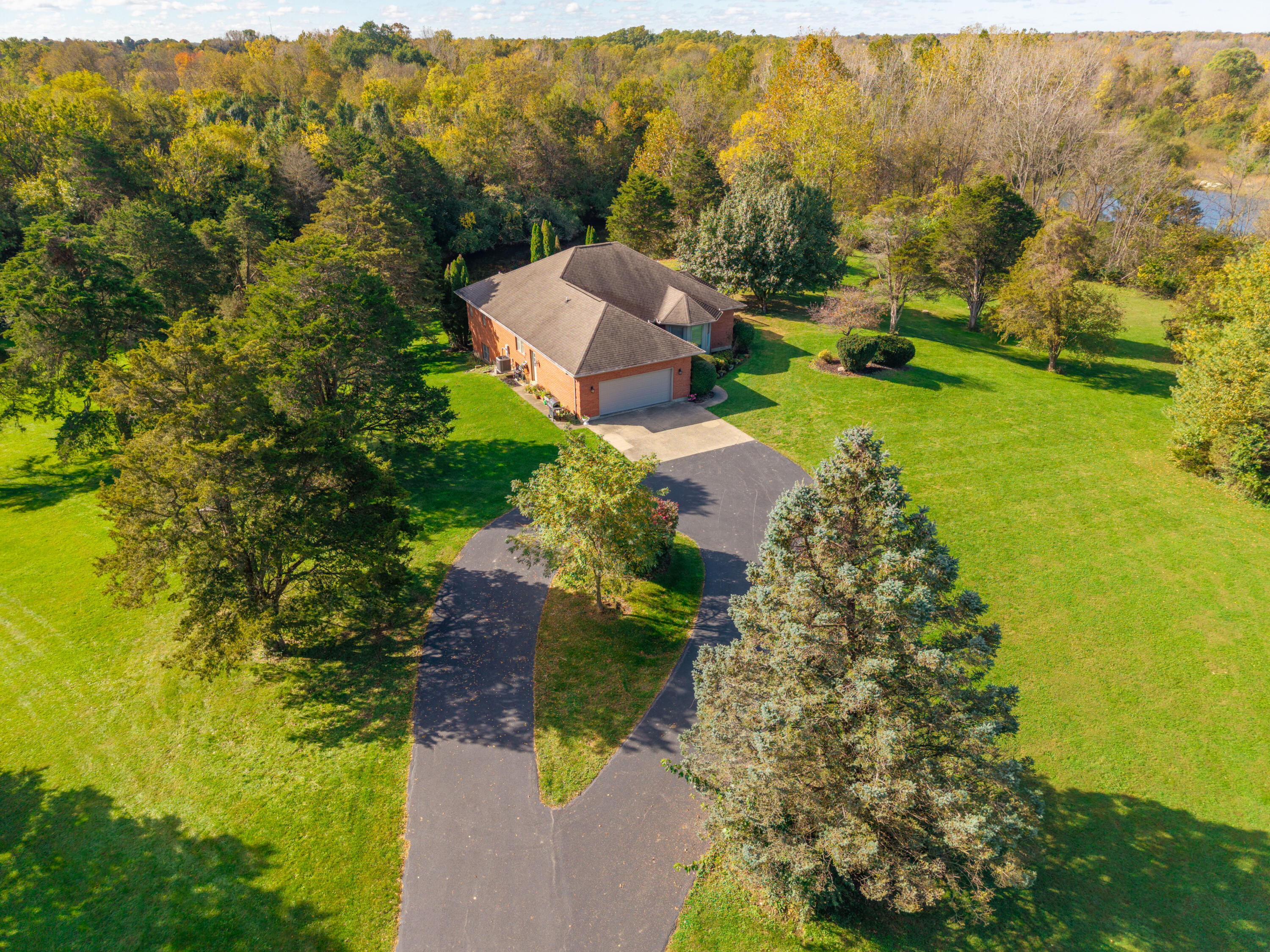 16610 Mason, Sidney, Ohio 45365