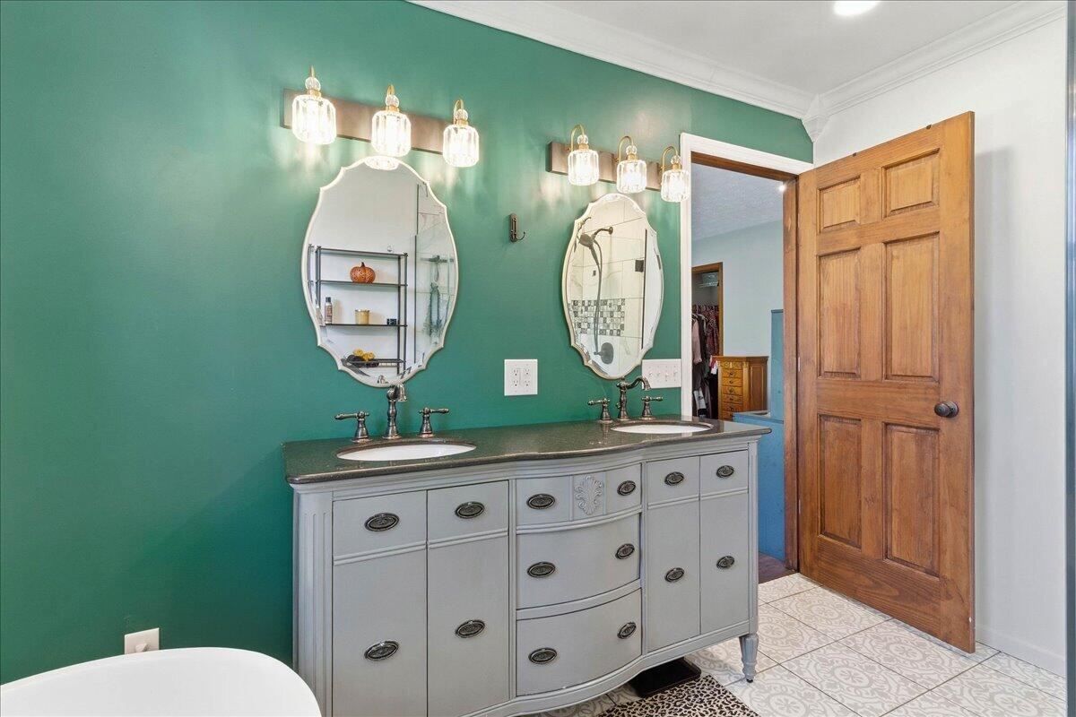 101 Heather Hill, Bellefontaine, Ohio 43311