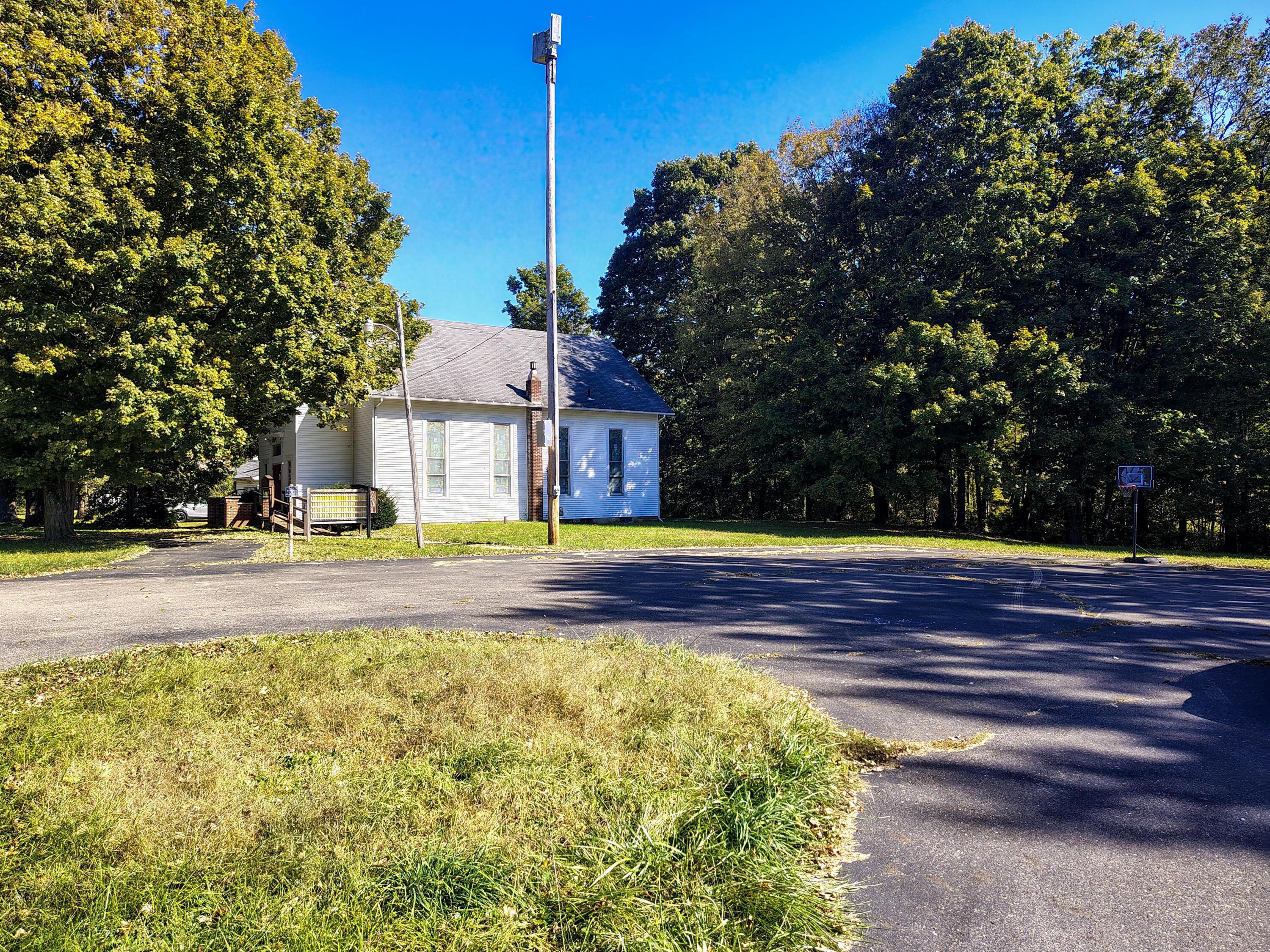7350 Preston, Newark, Ohio 43055
