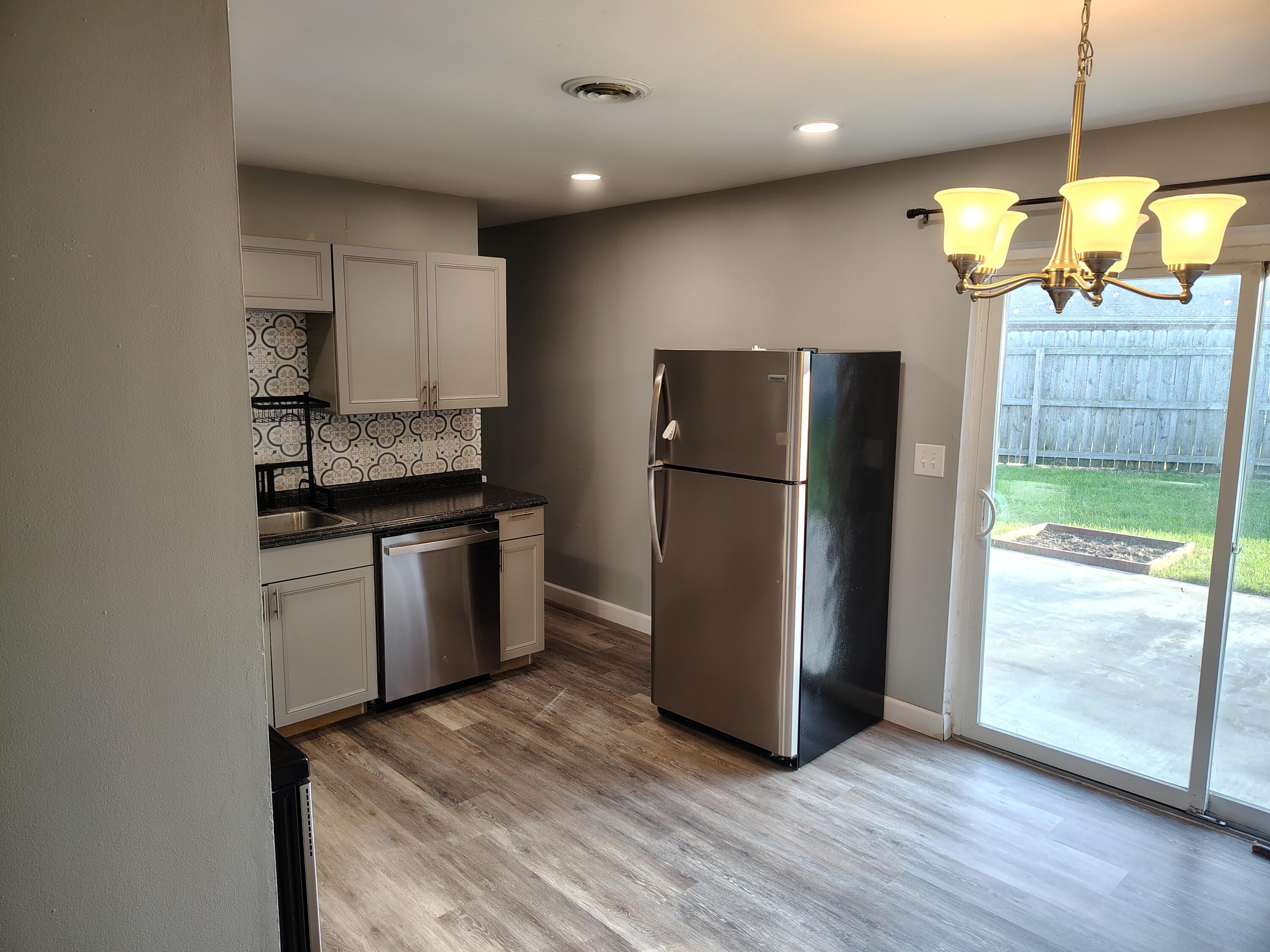 2502 New Castle, Troy, Ohio 45373