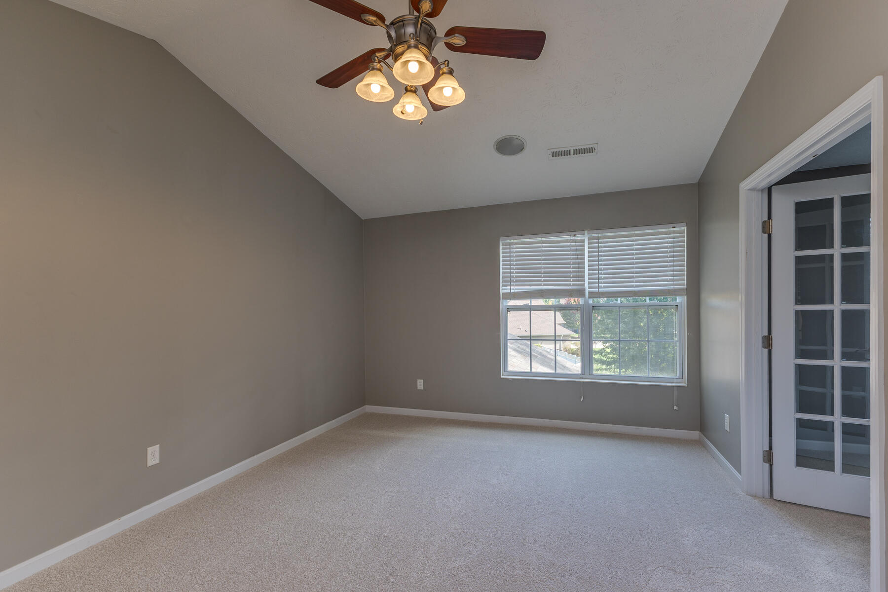 5751 Oak Creek, Dayton, Ohio 45424