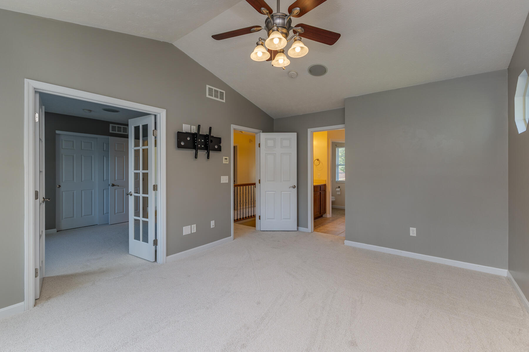 5751 Oak Creek, Dayton, Ohio 45424