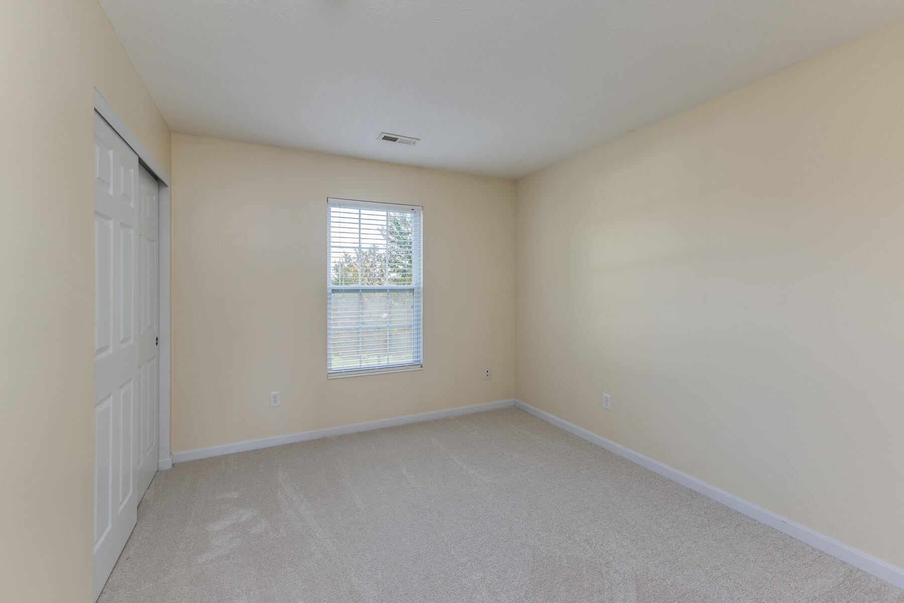 5751 Oak Creek, Dayton, Ohio 45424
