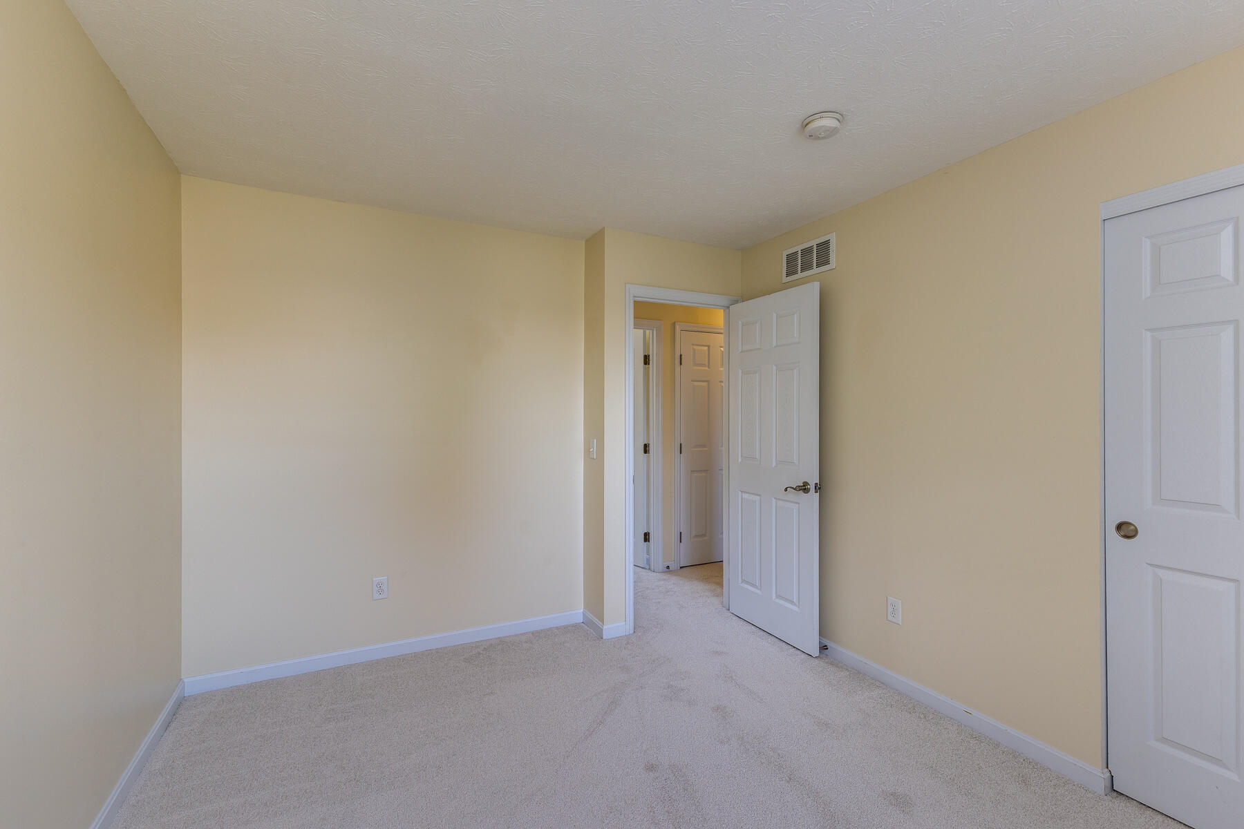 5751 Oak Creek, Dayton, Ohio 45424