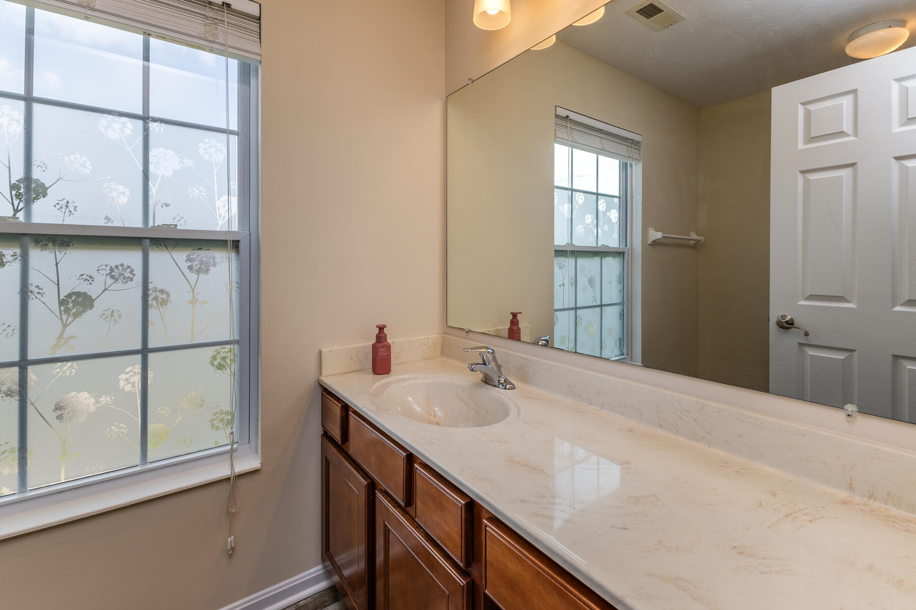 5751 Oak Creek, Dayton, Ohio 45424