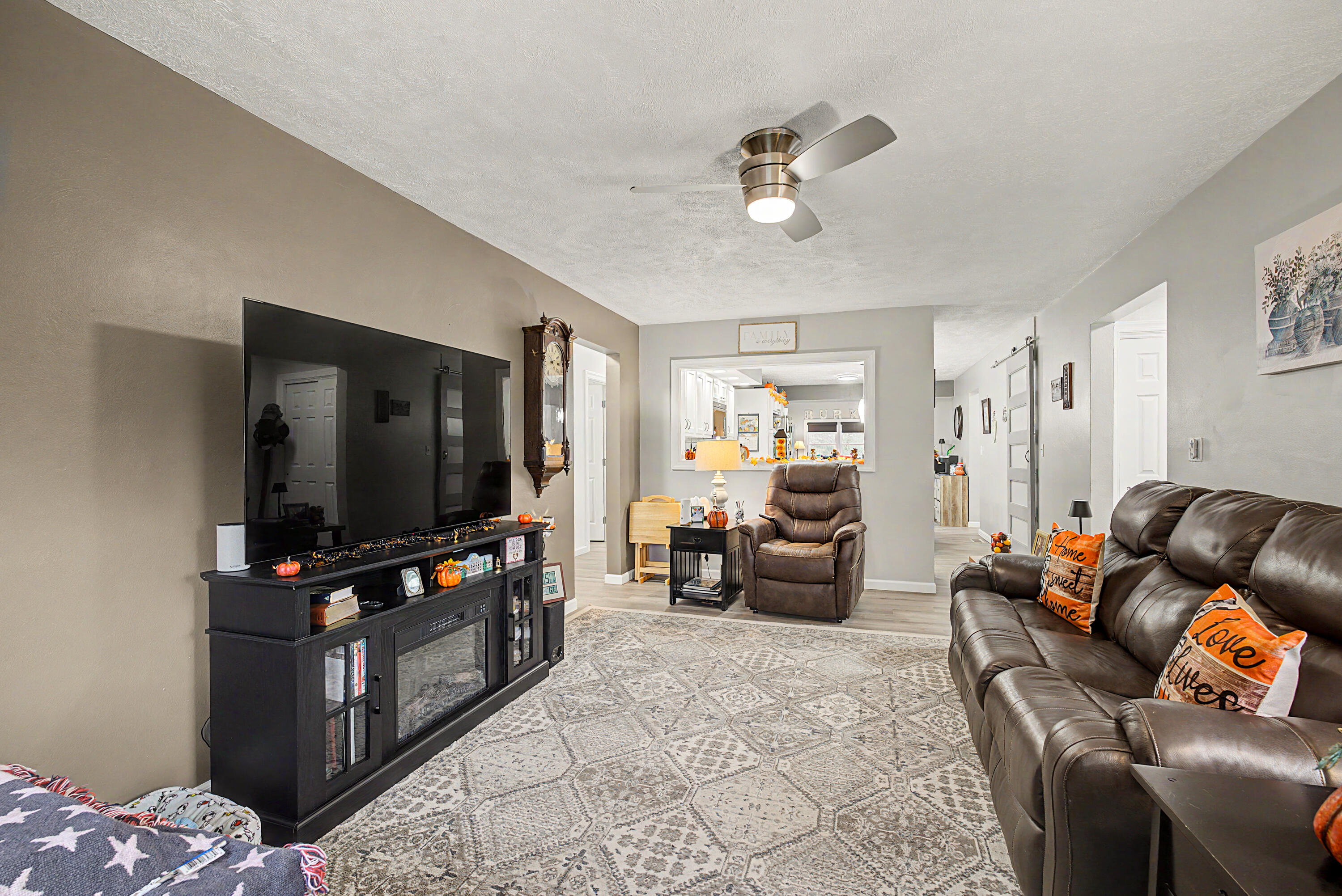 4989 Willowdale, Springfield, Ohio 45502