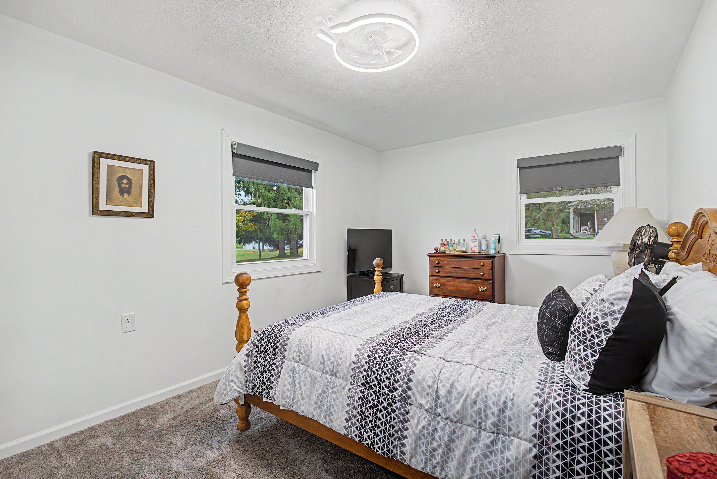 4989 Willowdale, Springfield, Ohio 45502