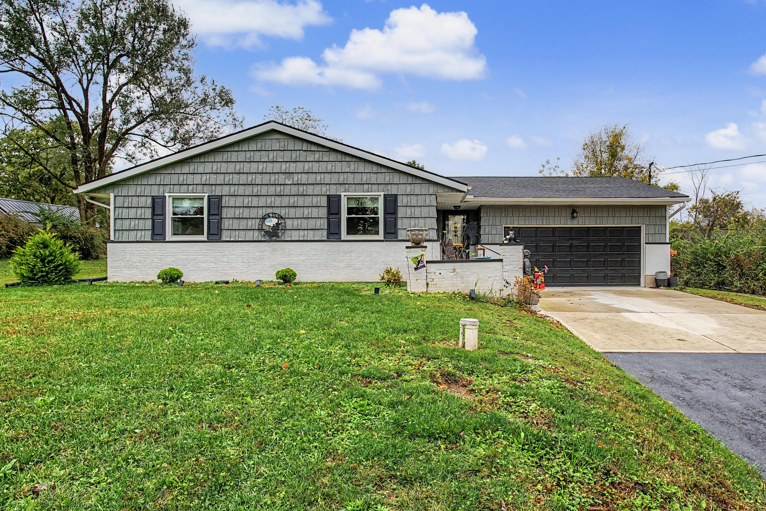 4989 Willowdale, Springfield, Ohio 45502