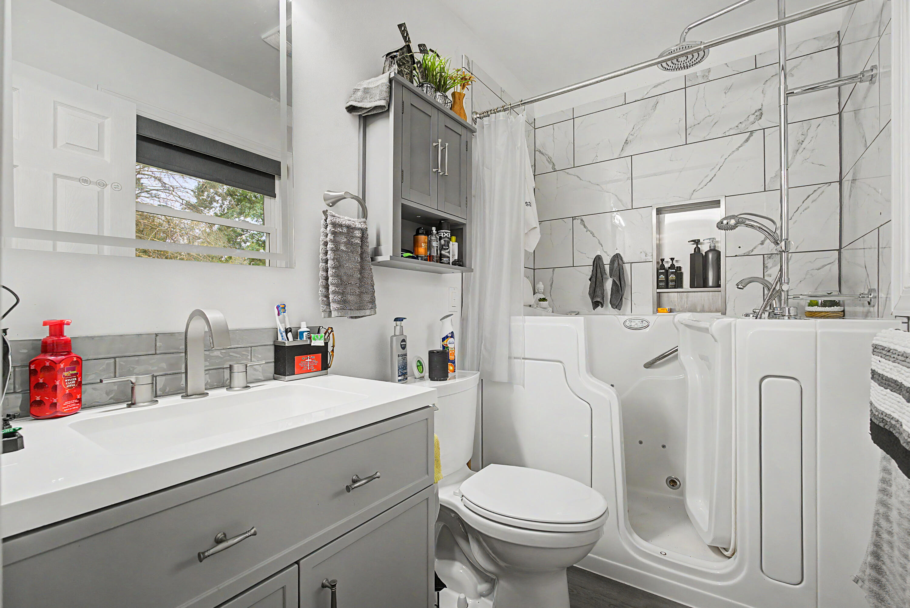 4989 Willowdale, Springfield, Ohio 45502