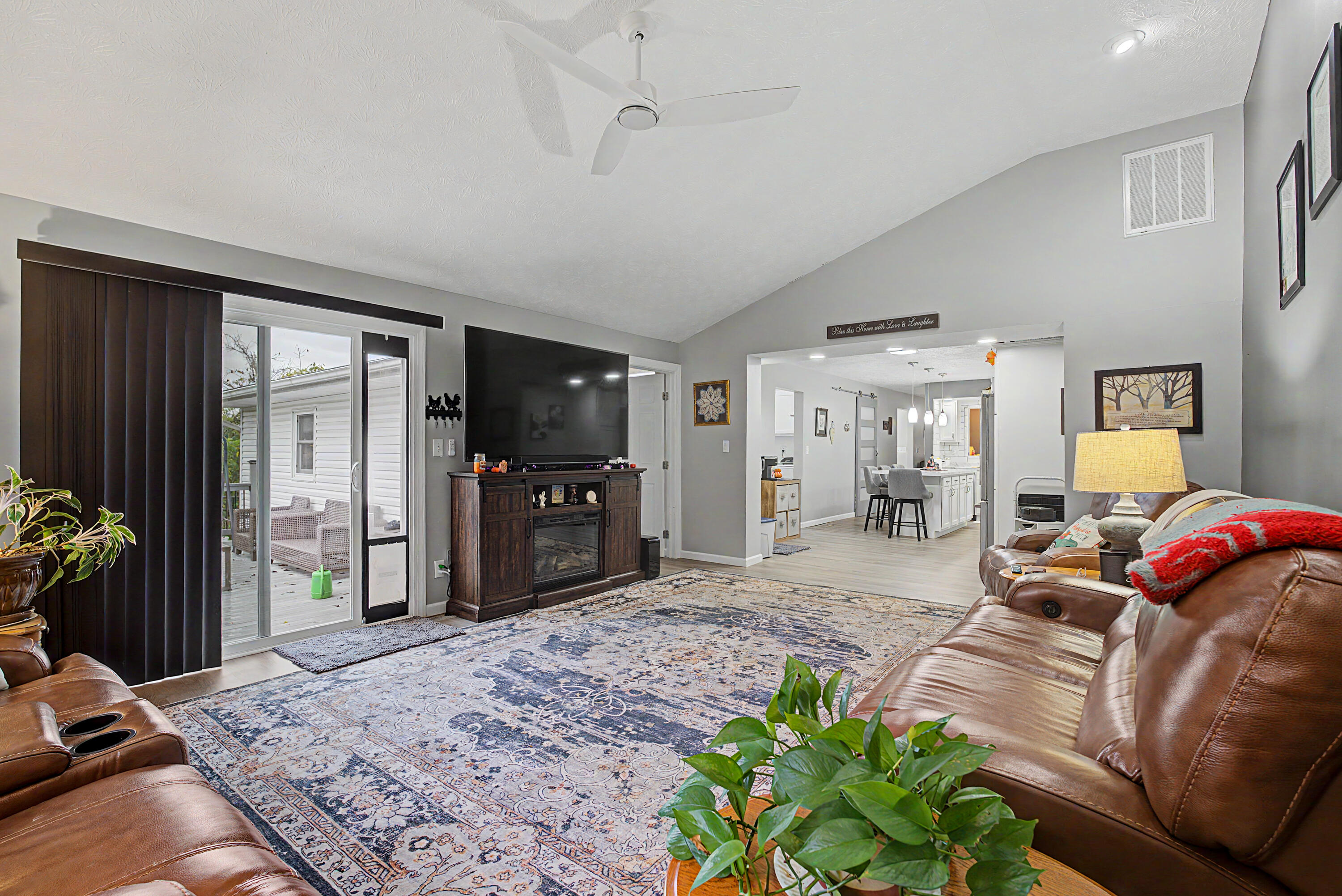 4989 Willowdale, Springfield, Ohio 45502