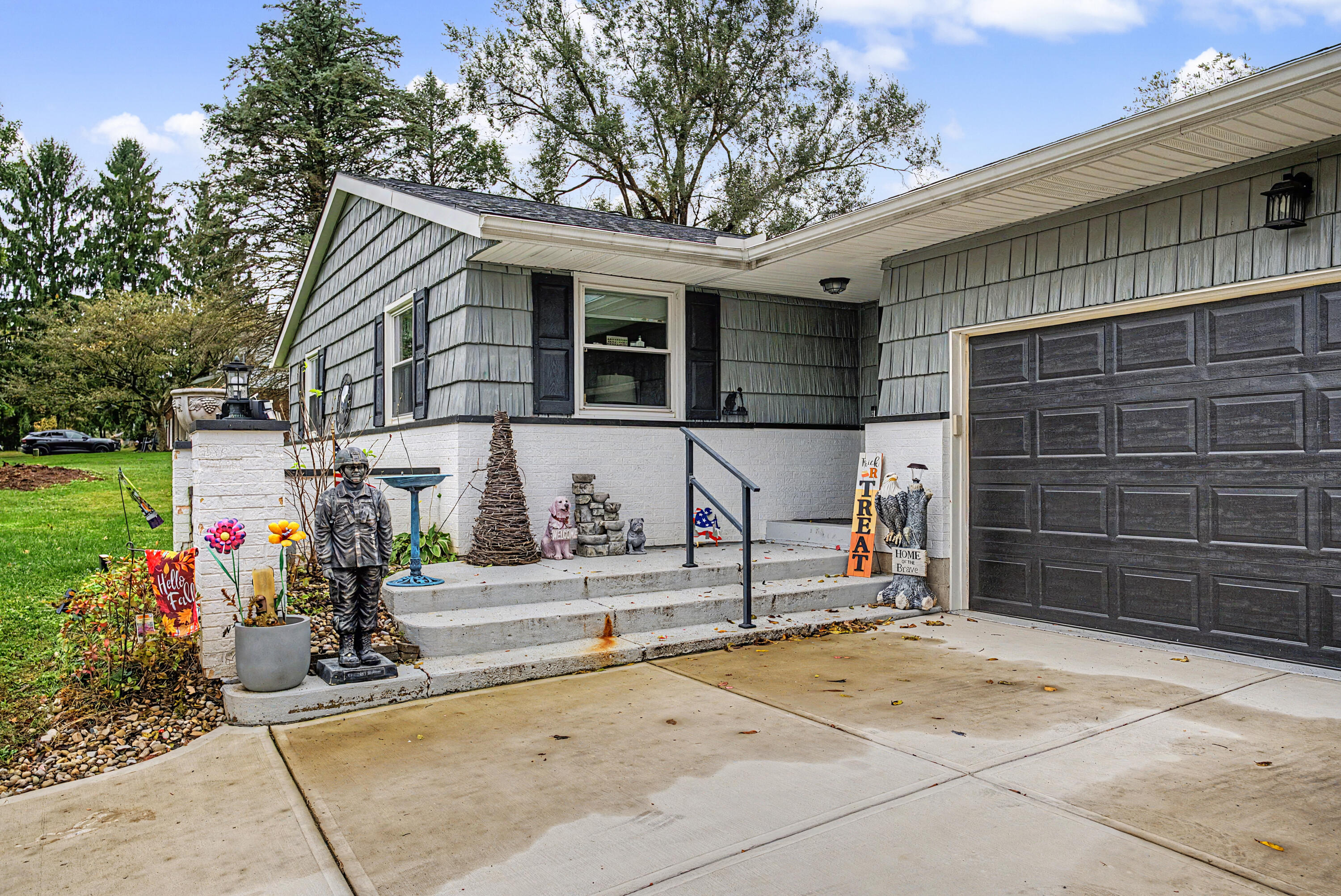 4989 Willowdale, Springfield, Ohio 45502